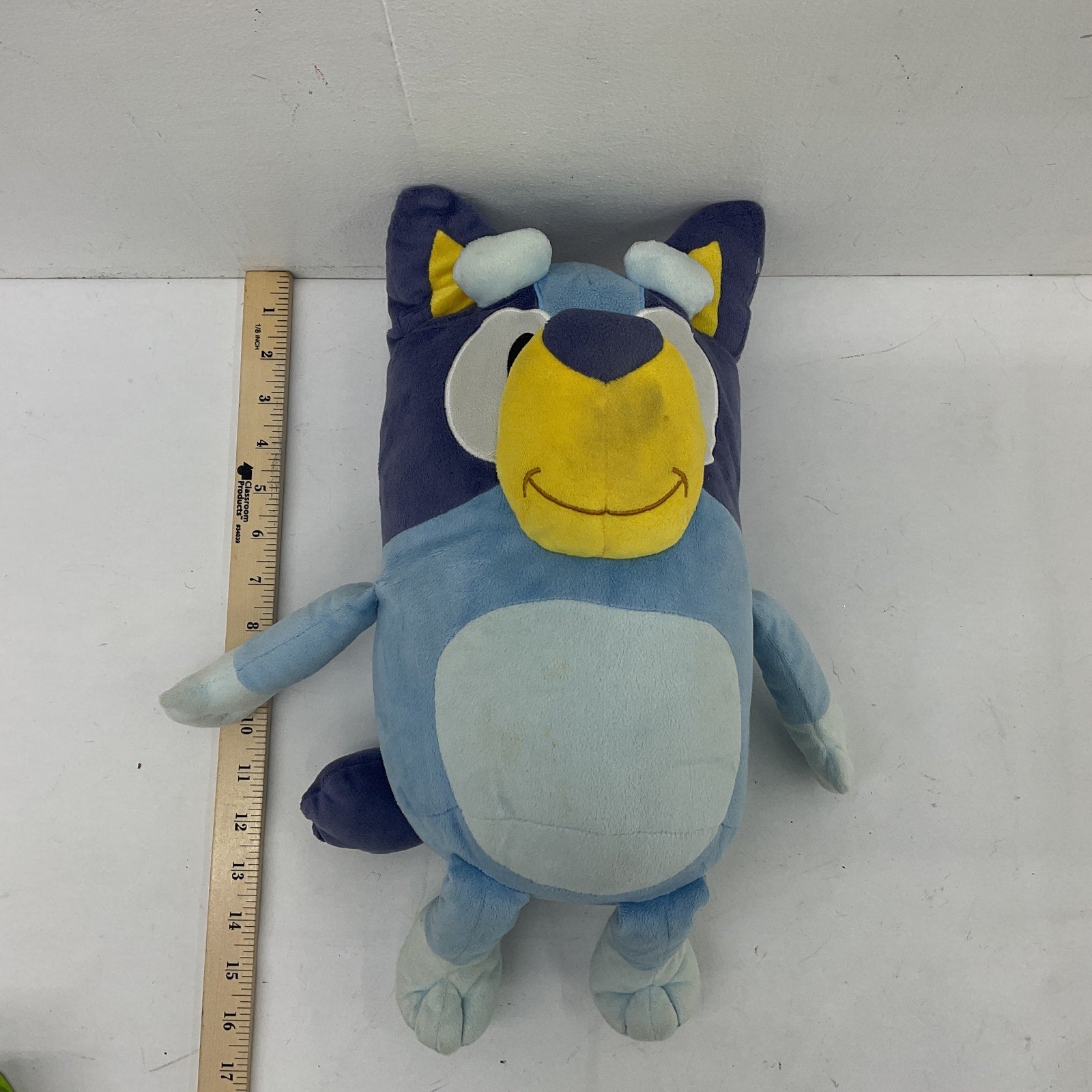 Preowned Bluey Mixed Character Plush Dolls Stuffed Animals LOT 5 lbs - Warehouse Toys