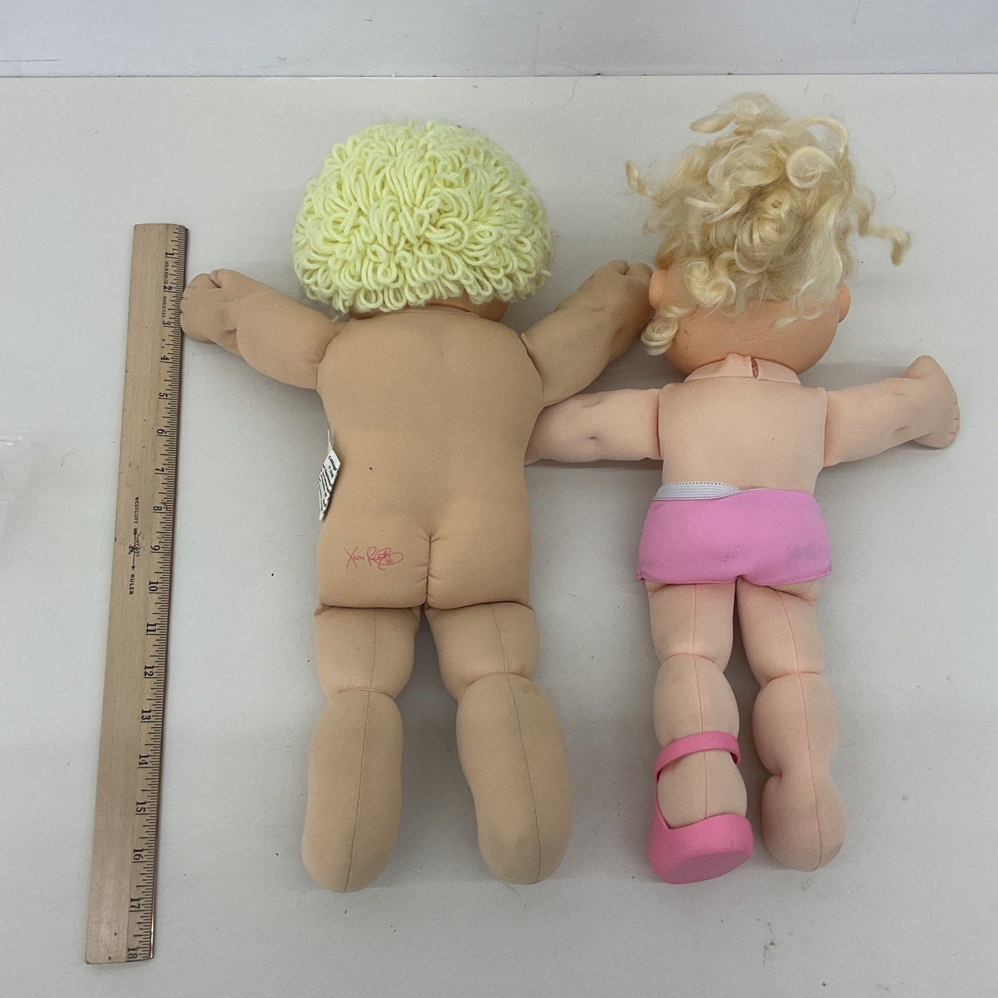 Preowned Cabbage Patch Kids Baby Dolls LOT 2 Boy Girl Blonde Hair - Warehouse Toys