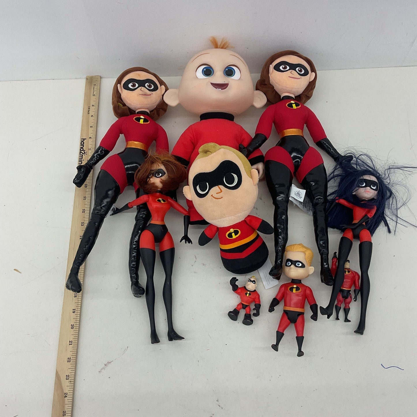 Preowned Disney Pixar The Incredibles Family Doll LOT Mixed Baby Mom Dad Figures - Warehouse Toys