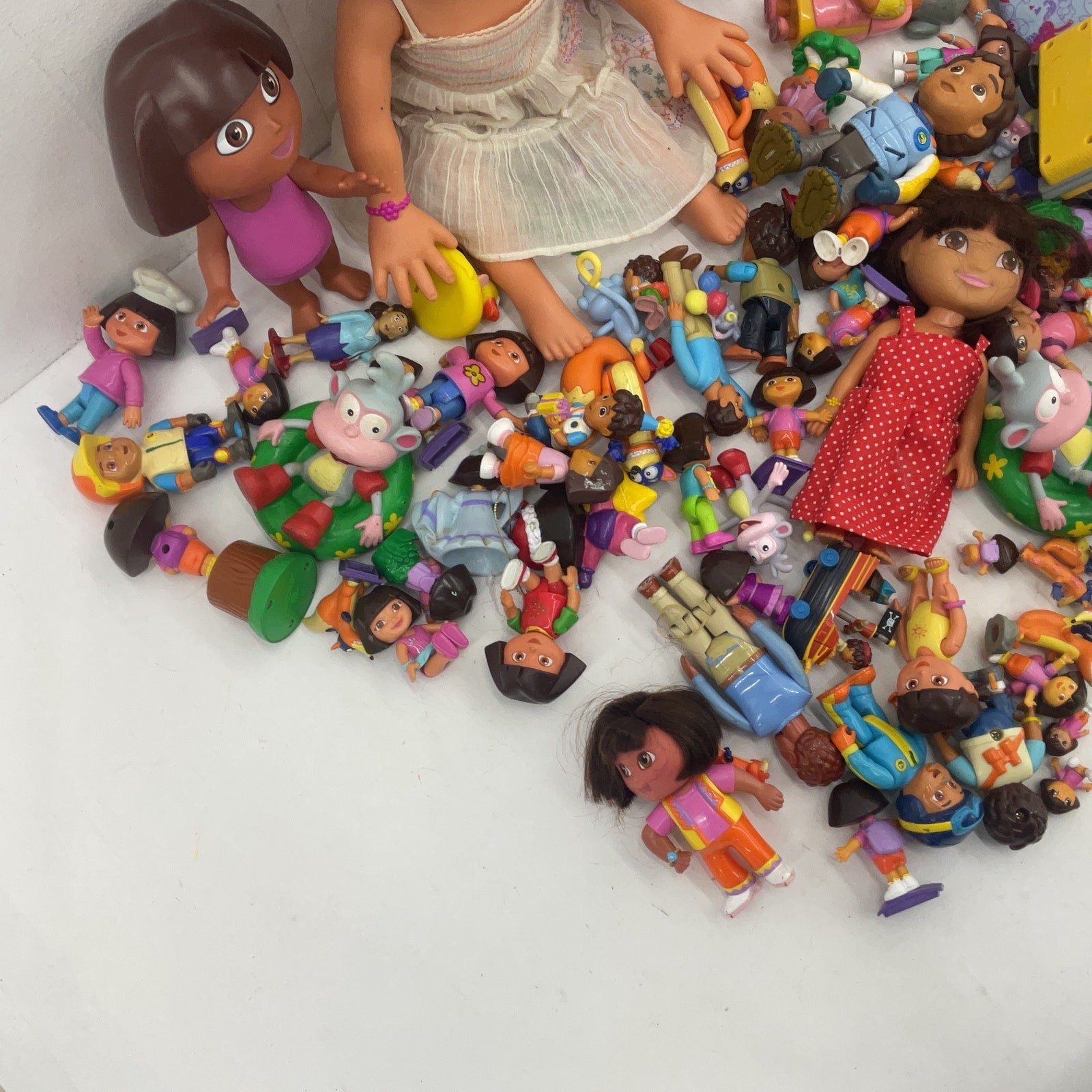 Preowned Dora the Explorer Play Dolls Mixed Figures Toys LOT 10 lbs Nick Jr - Warehouse Toys