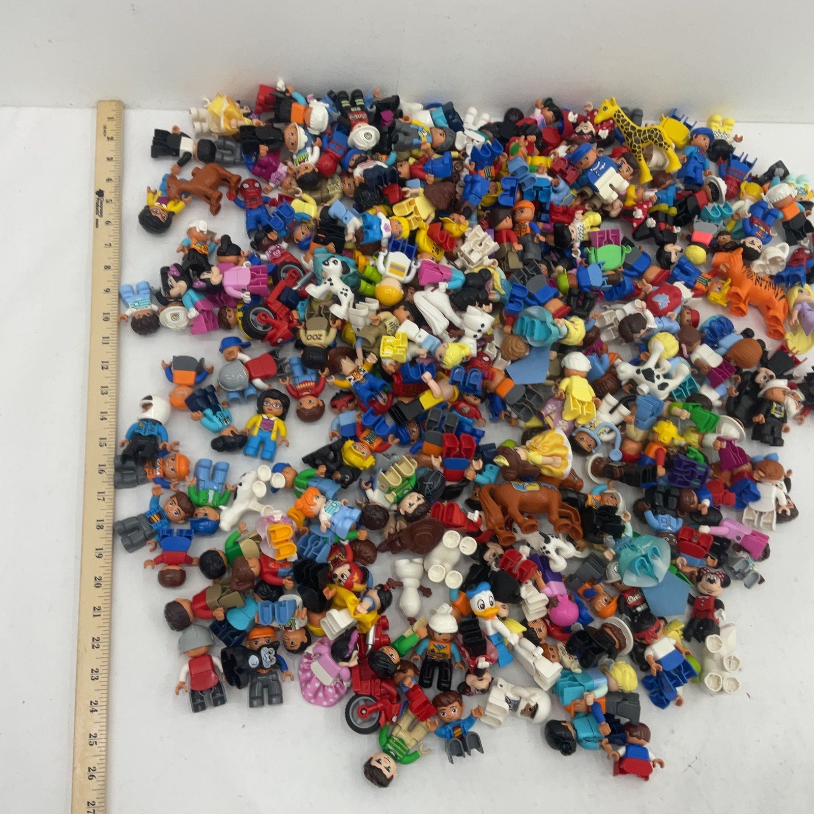 Preowned Duplo & Others Mixed Loose Random LOT 9 lbs Character Figures Toys - Warehouse Toys