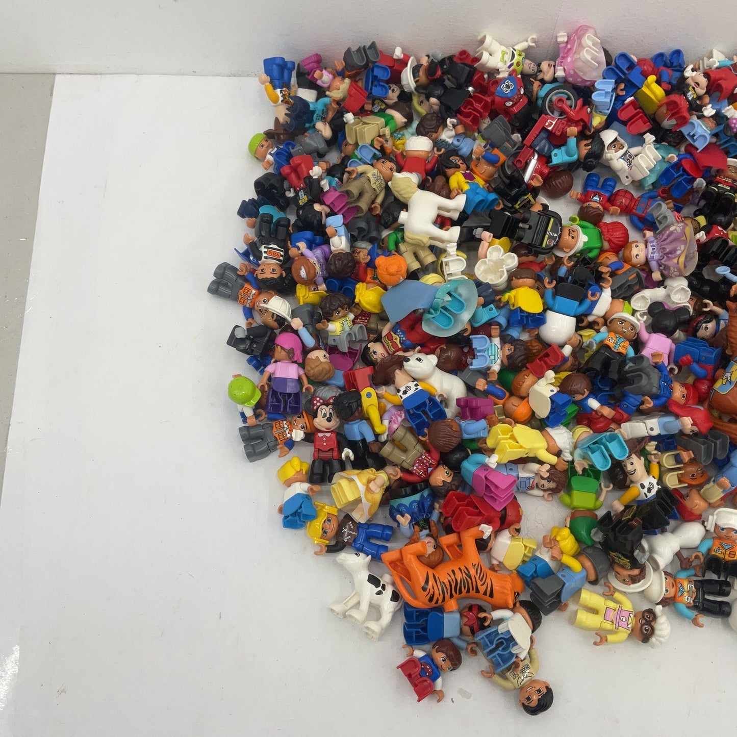 Preowned Duplo & Others Mixed Loose Random LOT 9 lbs Character Figures Toys - Warehouse Toys