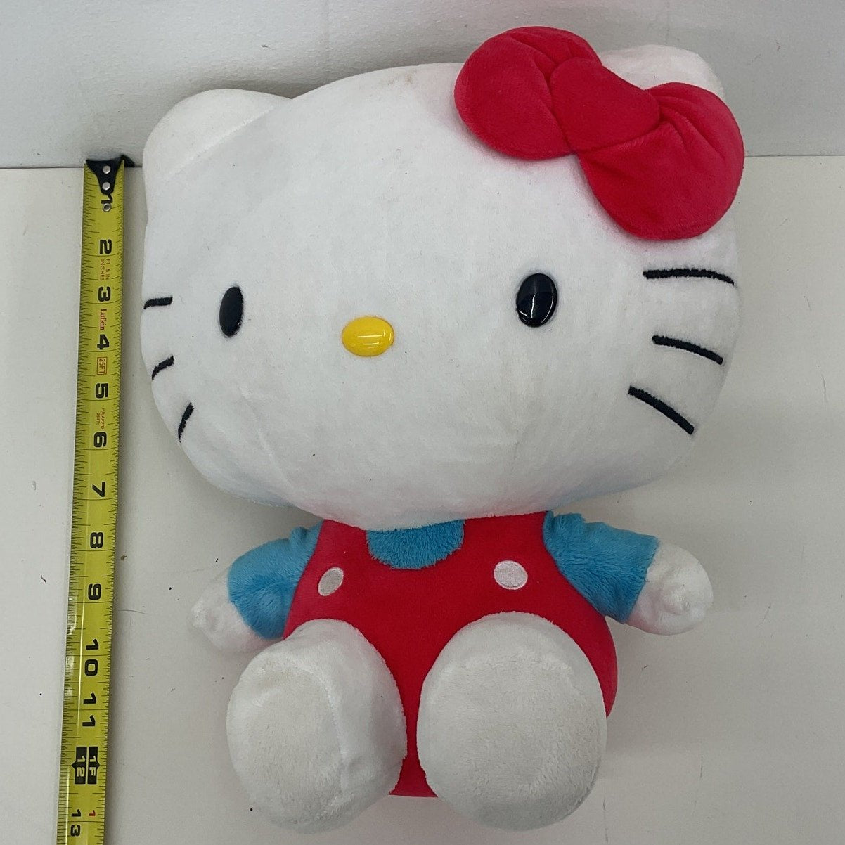 Preowned Large Sanrio Universal Studios Hello Kitty Character White Plush Doll - Warehouse Toys