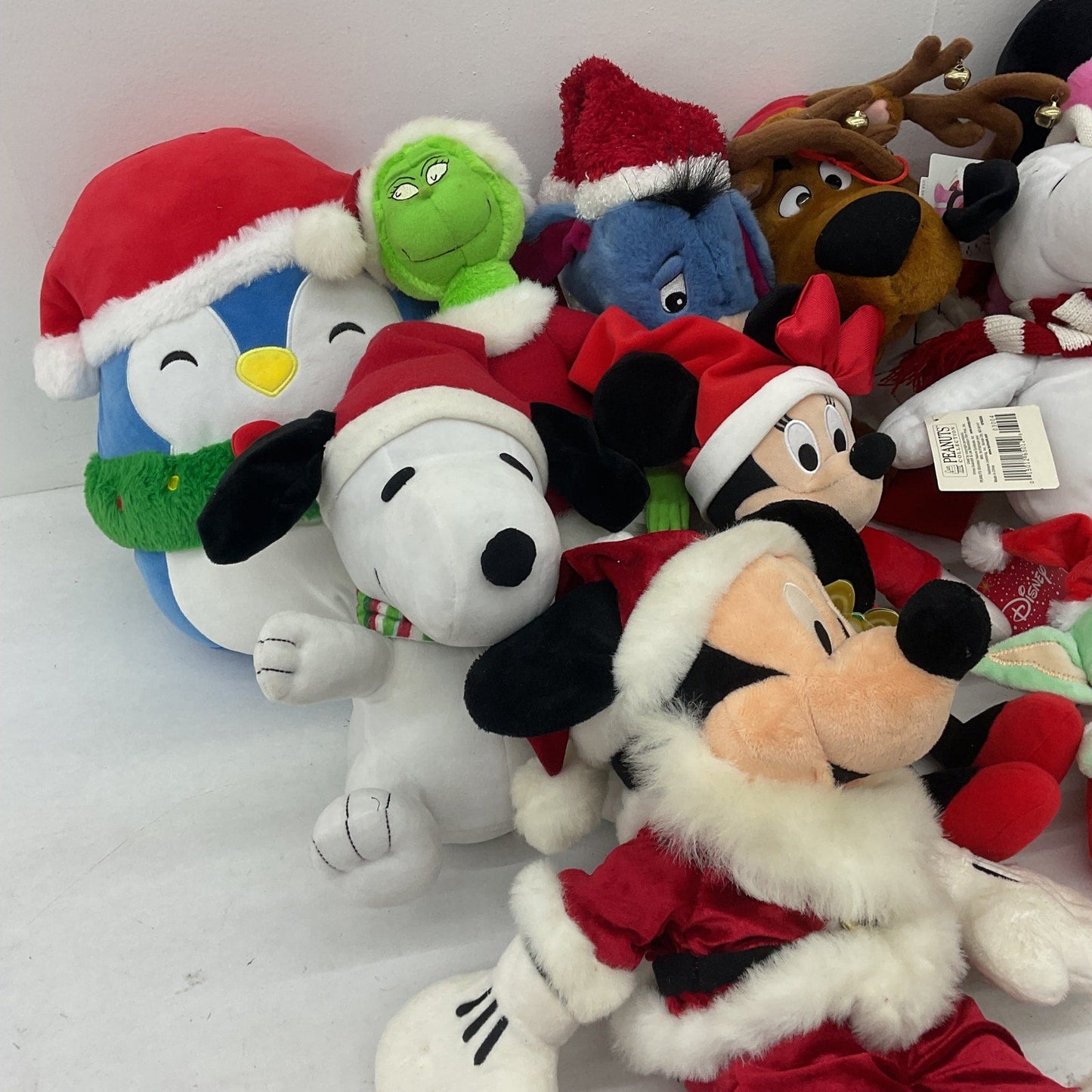 Preowned LOT 12 lbs Assorted Mix Christmas Themed Plush Snoopy Mickey Scooby - Warehouse Toys