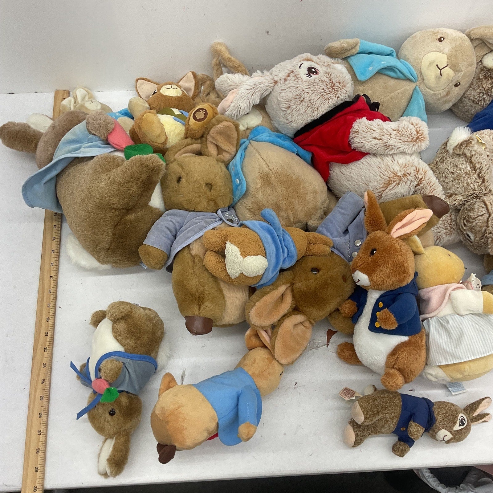 Preowned LOT 13 lbs Beatrix Potter Peter Rabbit Plush Dolls Stuffed Animals - Warehouse Toys