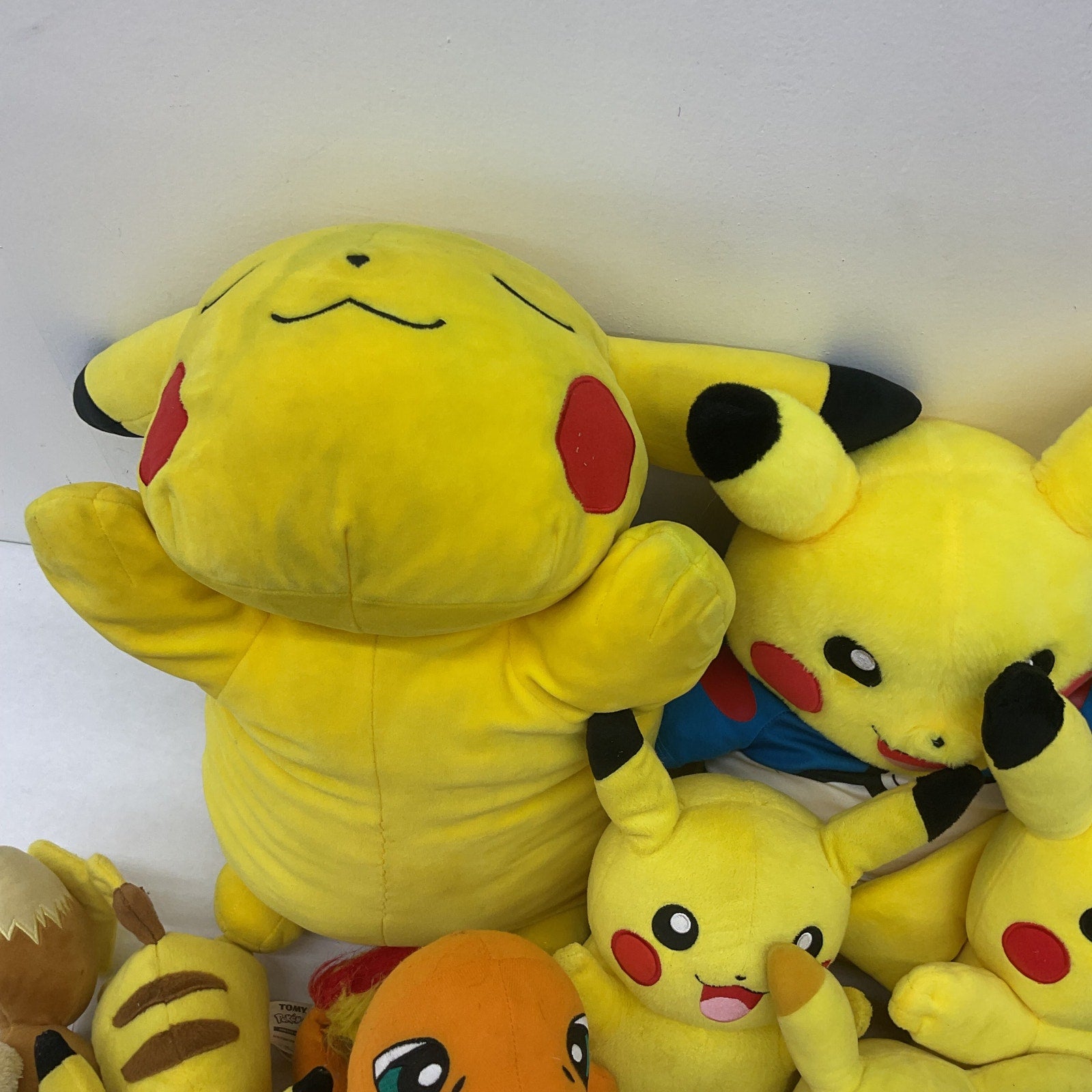 Preowned LOT 13 lbs Pokemon Stuffed Animals Mix Characters Jiggly Puff Bulbasaur - Warehouse Toys