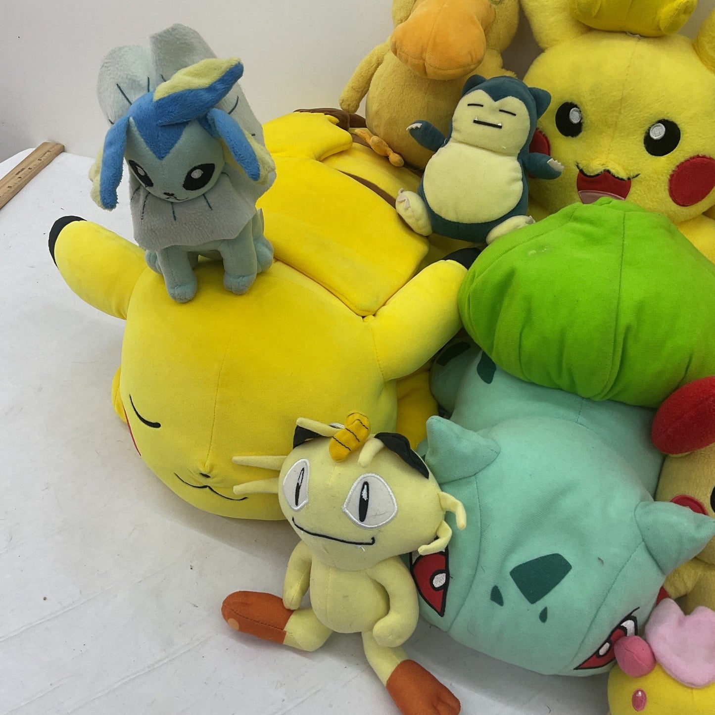 Preowned LOT 9 lbs Pokemon Mixed Character Plush Dolls Pikachu Meowth Charmander - Warehouse Toys