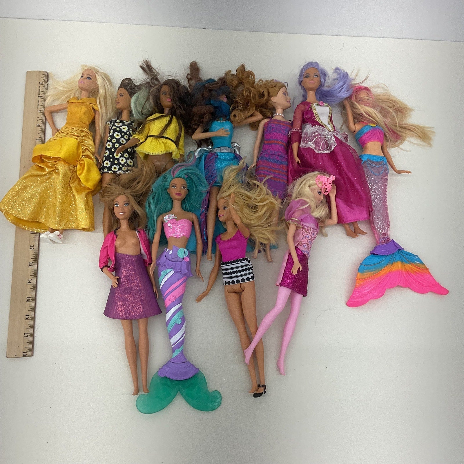 Preowned LOT Barbie Mattel & Others Fashion Play Dolls Loose Brunette Blonde - Warehouse Toys