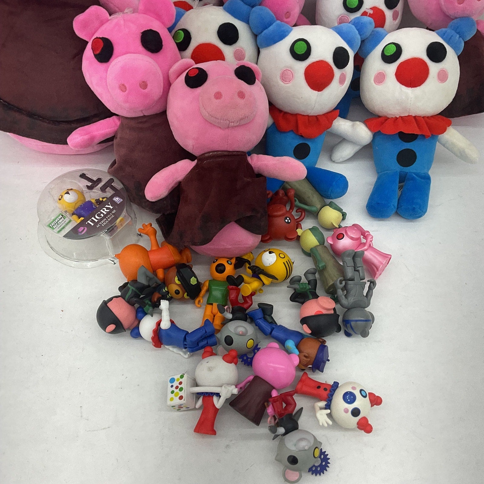 Preowned LOT Georgie Penny & Others Piggy Character Plush Dolls Toys Figures 5lb - Warehouse Toys