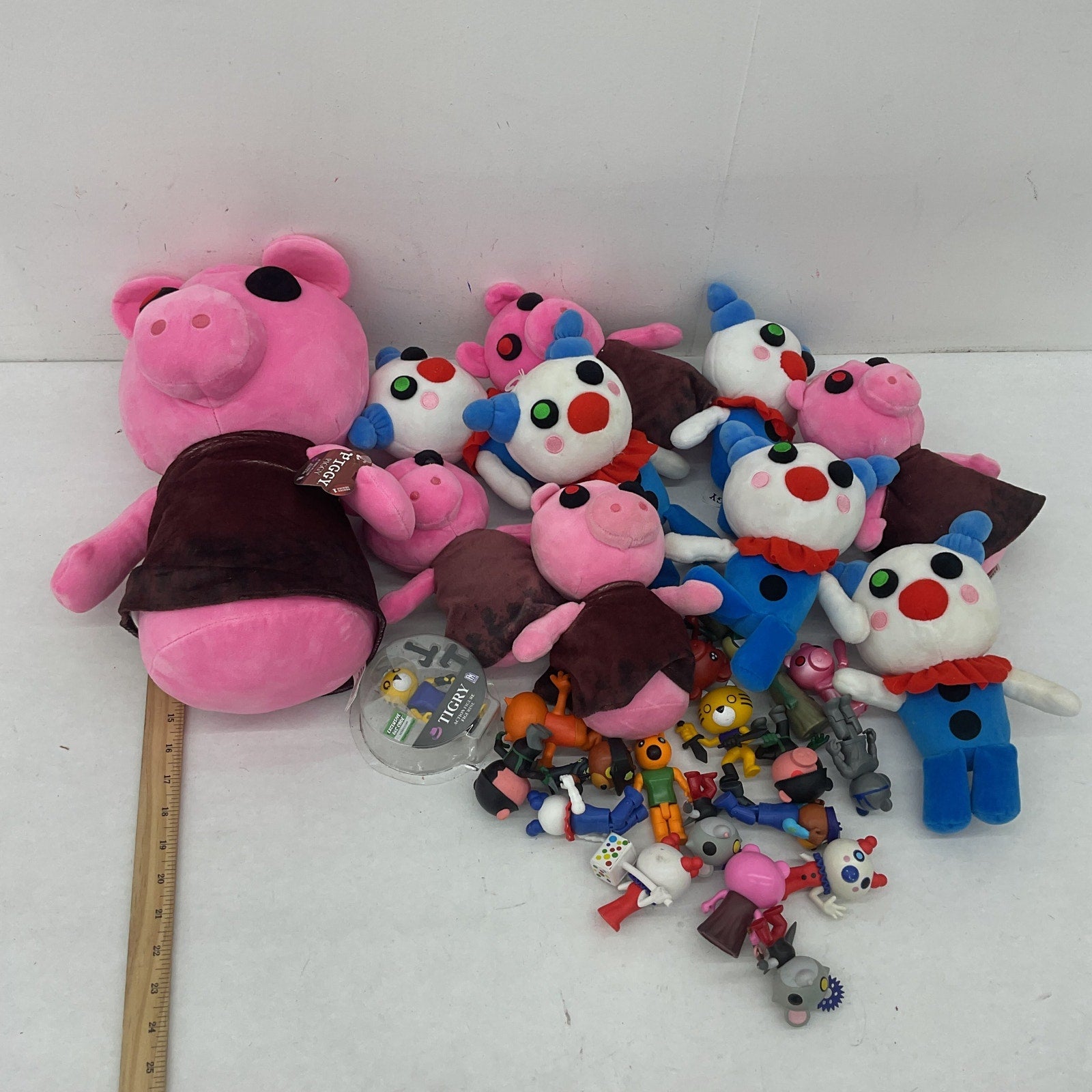 Preowned LOT Georgie Penny & Others Piggy Character Plush Dolls Toys Figures 5lb - Warehouse Toys