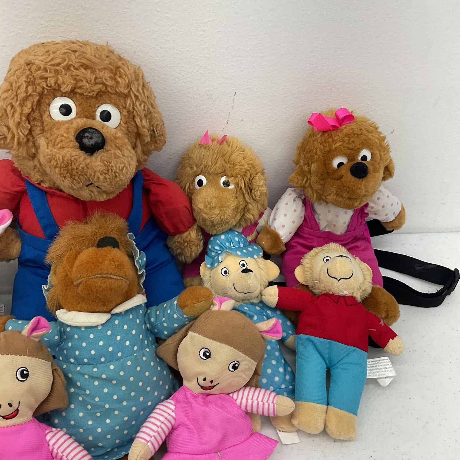 Preowned LOT Mixed Berenstain Bears & Arthur Read Plush Dolls D.W. Buster - Warehouse Toys