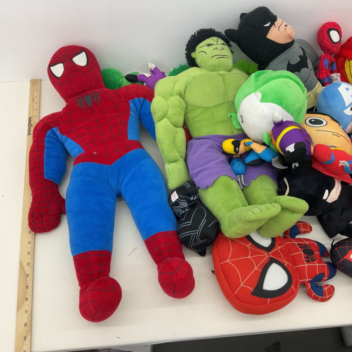 Preowned Marvel 13 lbs LOT Plush Stuffed Animals Spiderman Avengers Hulk DC Bat - Warehouse Toys