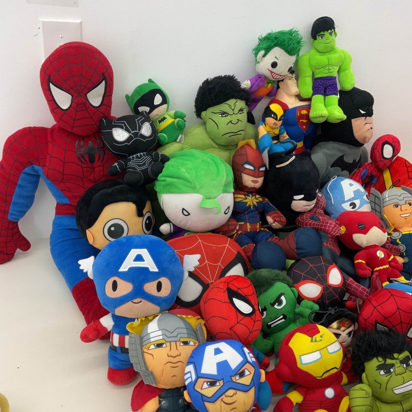 Preowned Marvel 13 lbs LOT Plush Stuffed Animals Spiderman Avengers Hulk DC Bat - Warehouse Toys