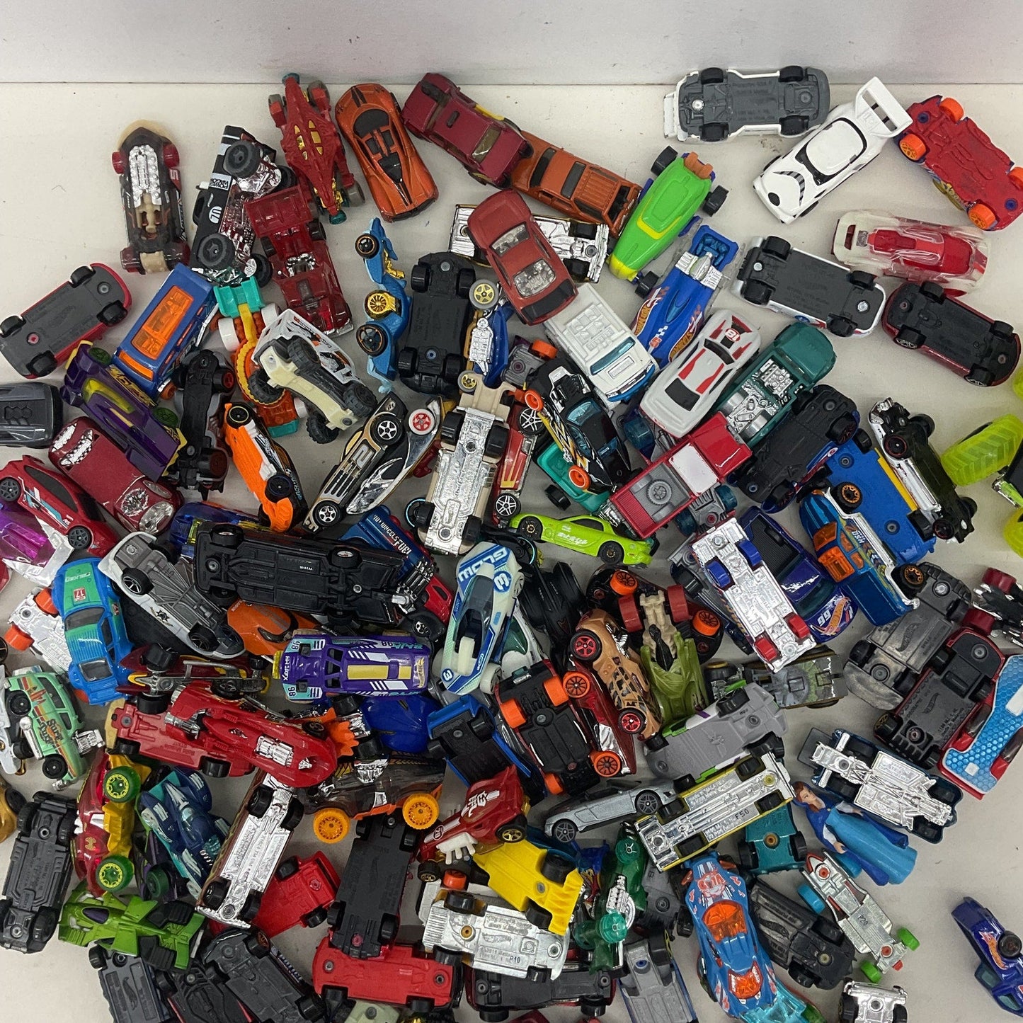 Preowned Matchbox Hot Wheels & Others Diecast 10 lbs Toy Cars Vehicles LOT Toys - Warehouse Toys