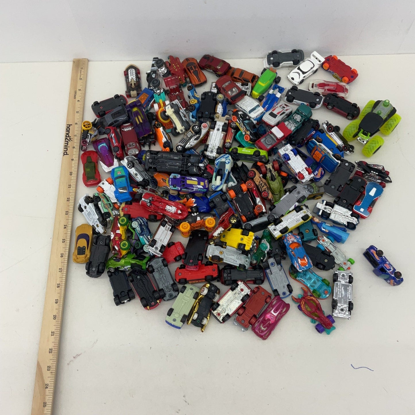 Preowned Matchbox Hot Wheels & Others Diecast 10 lbs Toy Cars Vehicles LOT Toys - Warehouse Toys