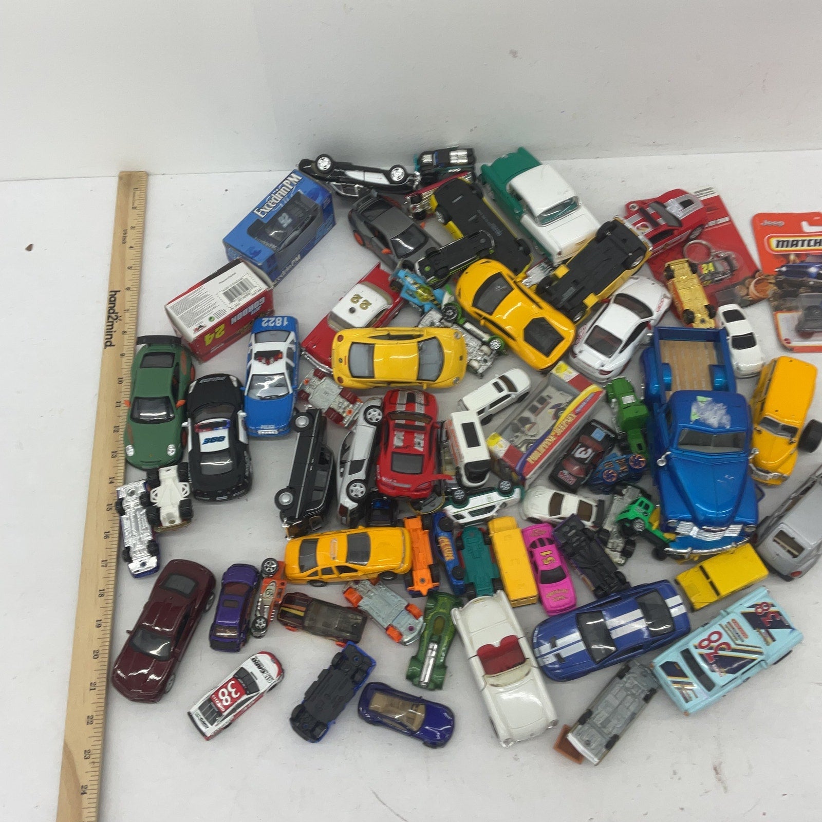 Preowned Matchbox & Others Diecast Toy Cars Vehicles LOT 11 lbs Toys Mixed - Warehouse Toys