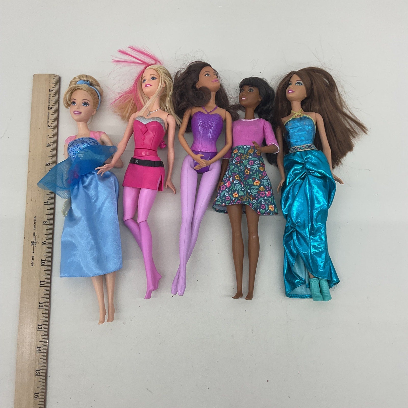 Preowned Mattel Barbie & Others Mixed Fashion Play Dolls LOT - Warehouse Toys