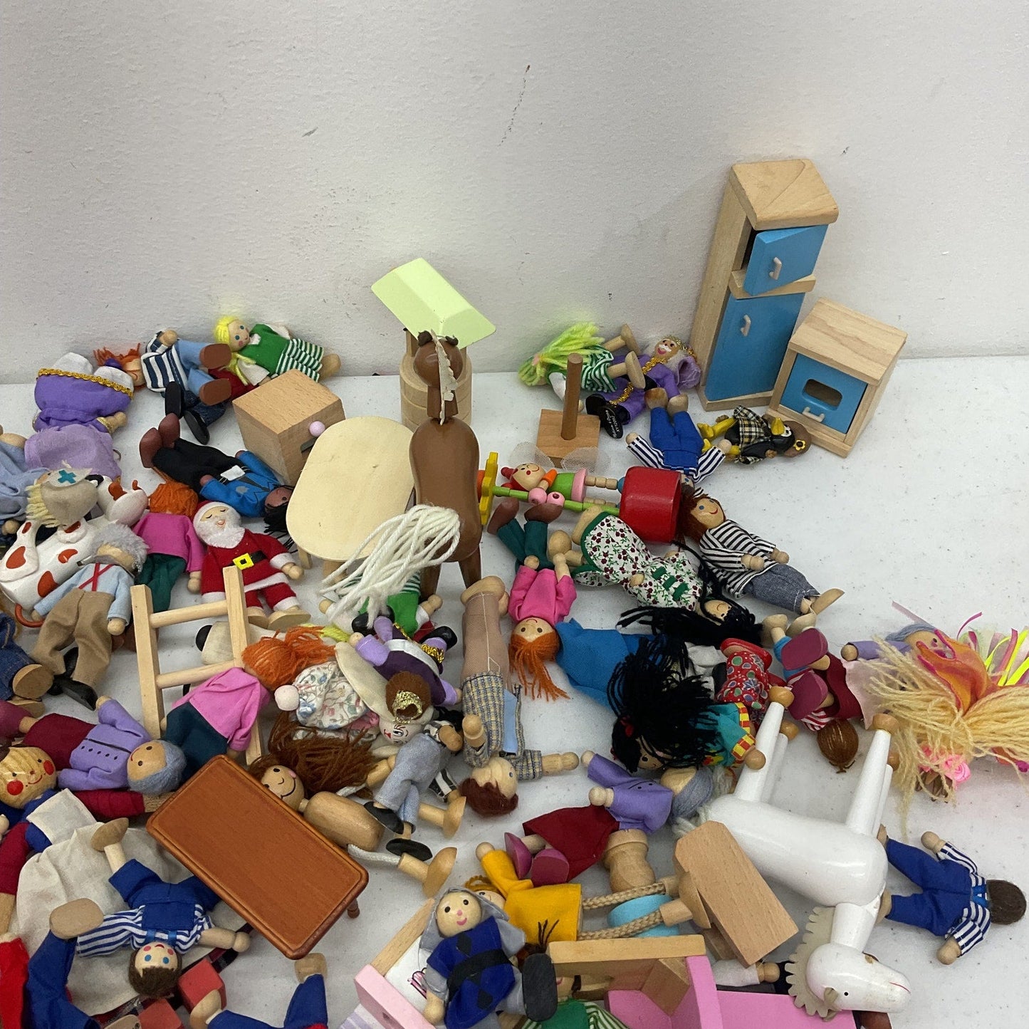 Preowned Mix Plan Toys Mini Dollhouse Figures Dolls Parts Furniture LOT 8 lbs - Warehouse Toys