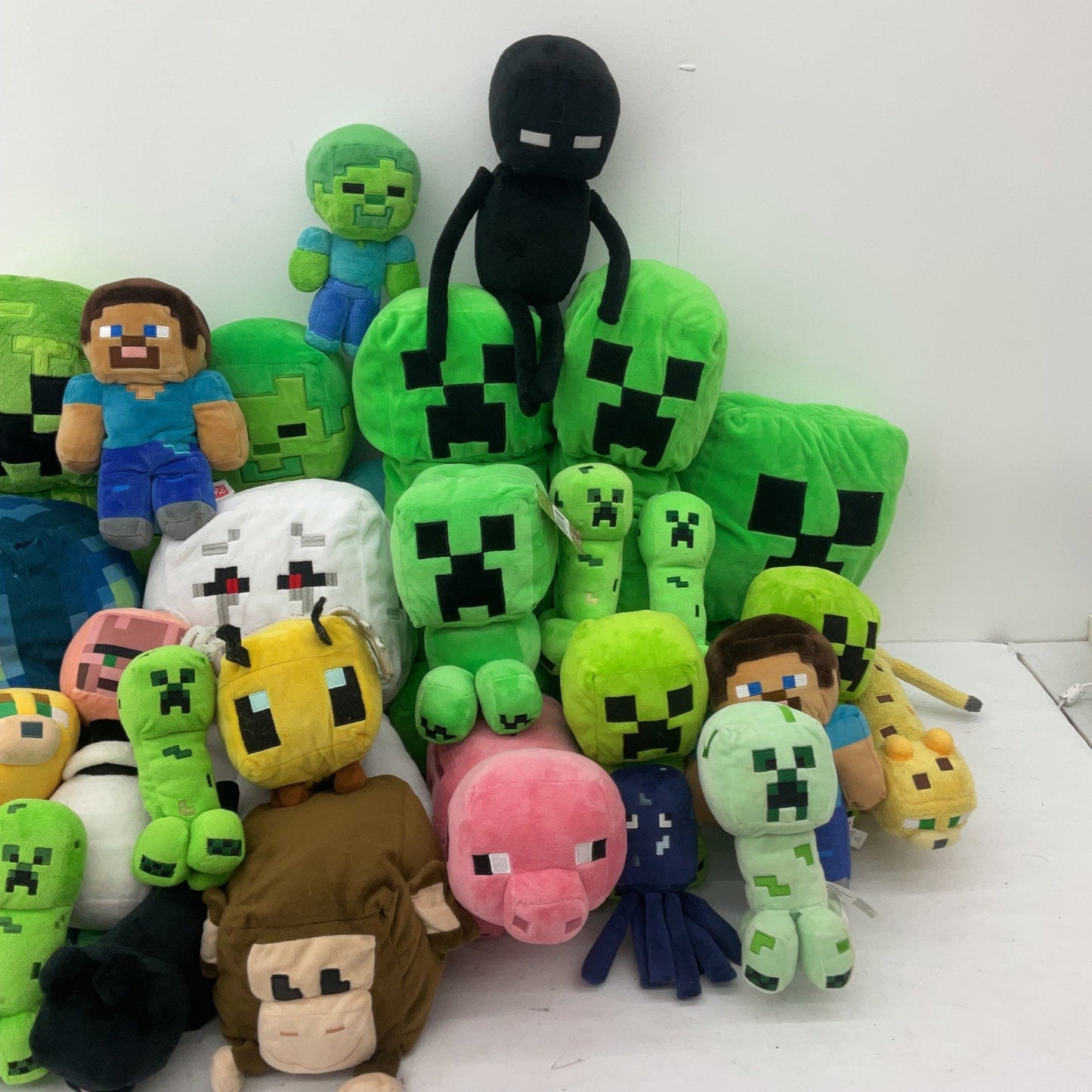 Preowned Mixed Characters LOT 13 lbs Minecraft Plush Dolls Stuffed Animals Toys - Warehouse Toys