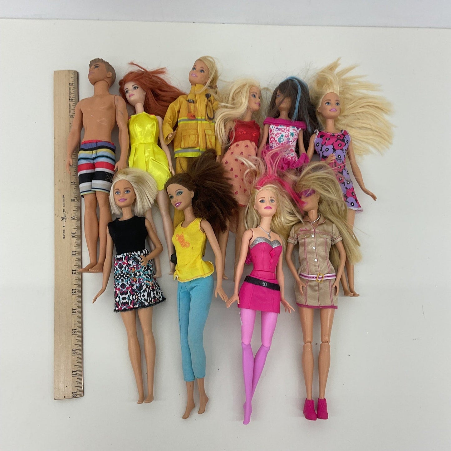 Preowned Mixed Loose LOT Barbie Mattel & Others Fashion Play Dolls - Warehouse Toys