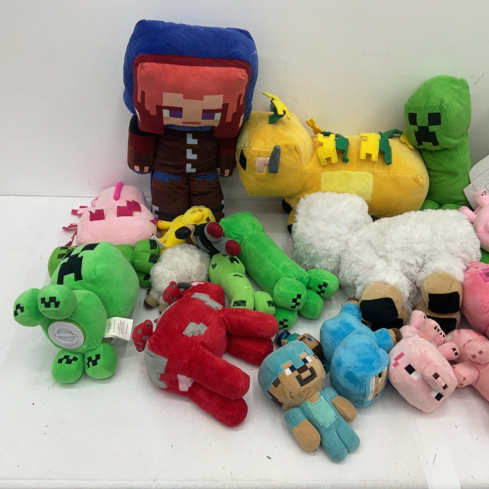 Preowned Mixed LOT 12 lbs Minecraft Plush Dolls Stuffed Toys Creeper Animals - Warehouse Toys