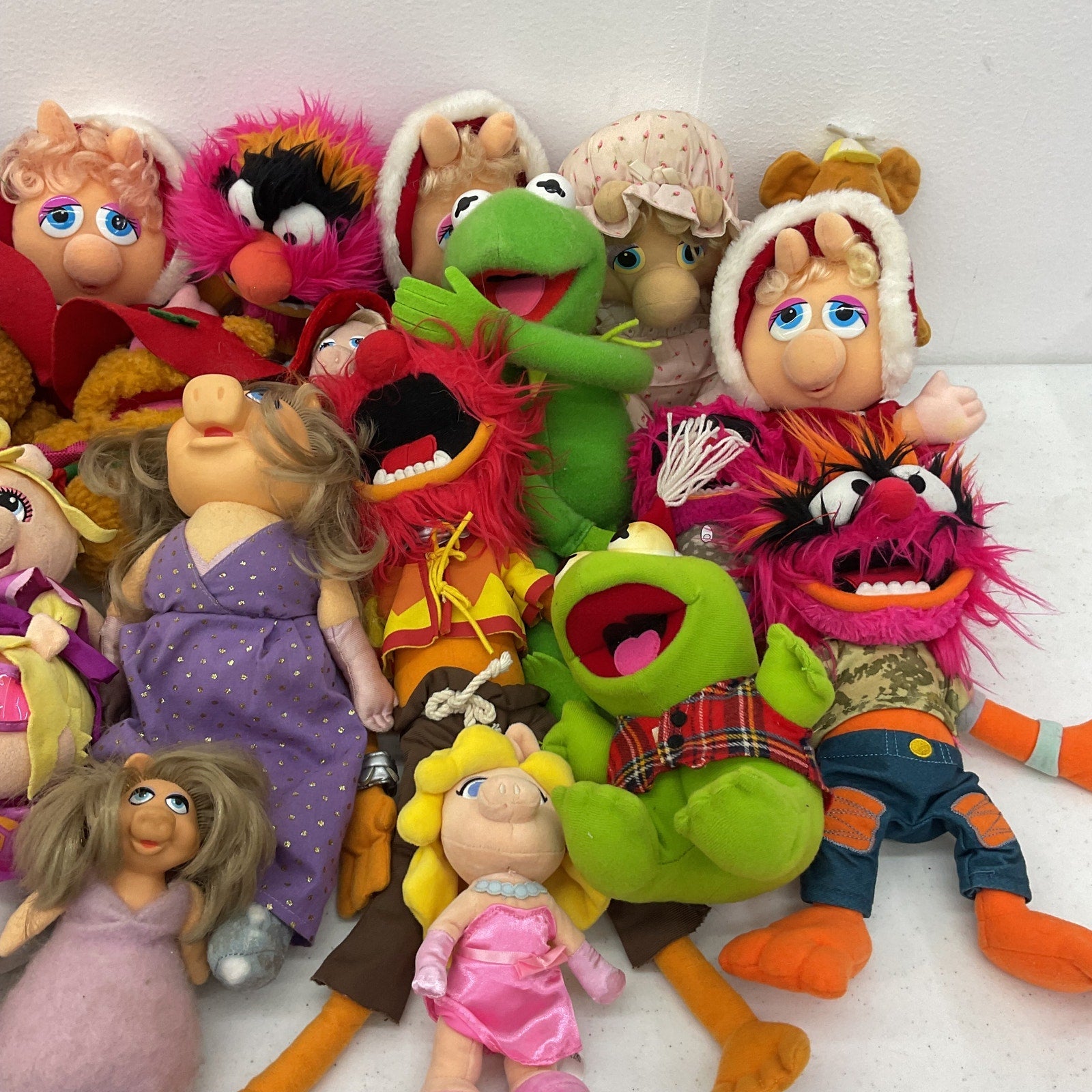 Preowned Mixed LOT 13 lbs The Muppets Miss Piggy Plush Dolls Stuffed Animals - Warehouse Toys