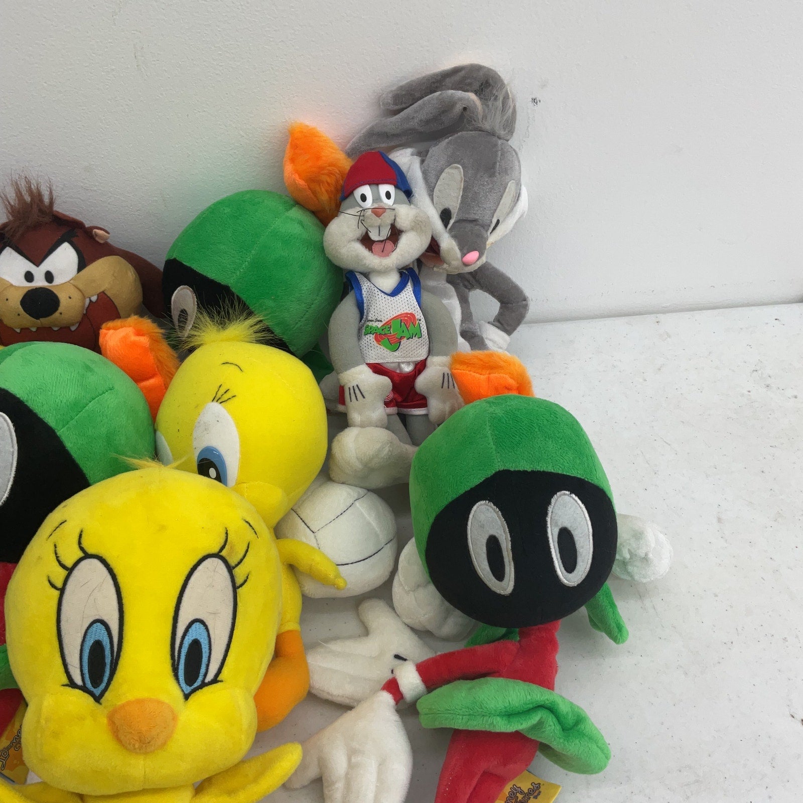 Preowned Mixed LOT 4+ lbs Looney Tunes Character Plush Dolls Stuffed Animals - Warehouse Toys