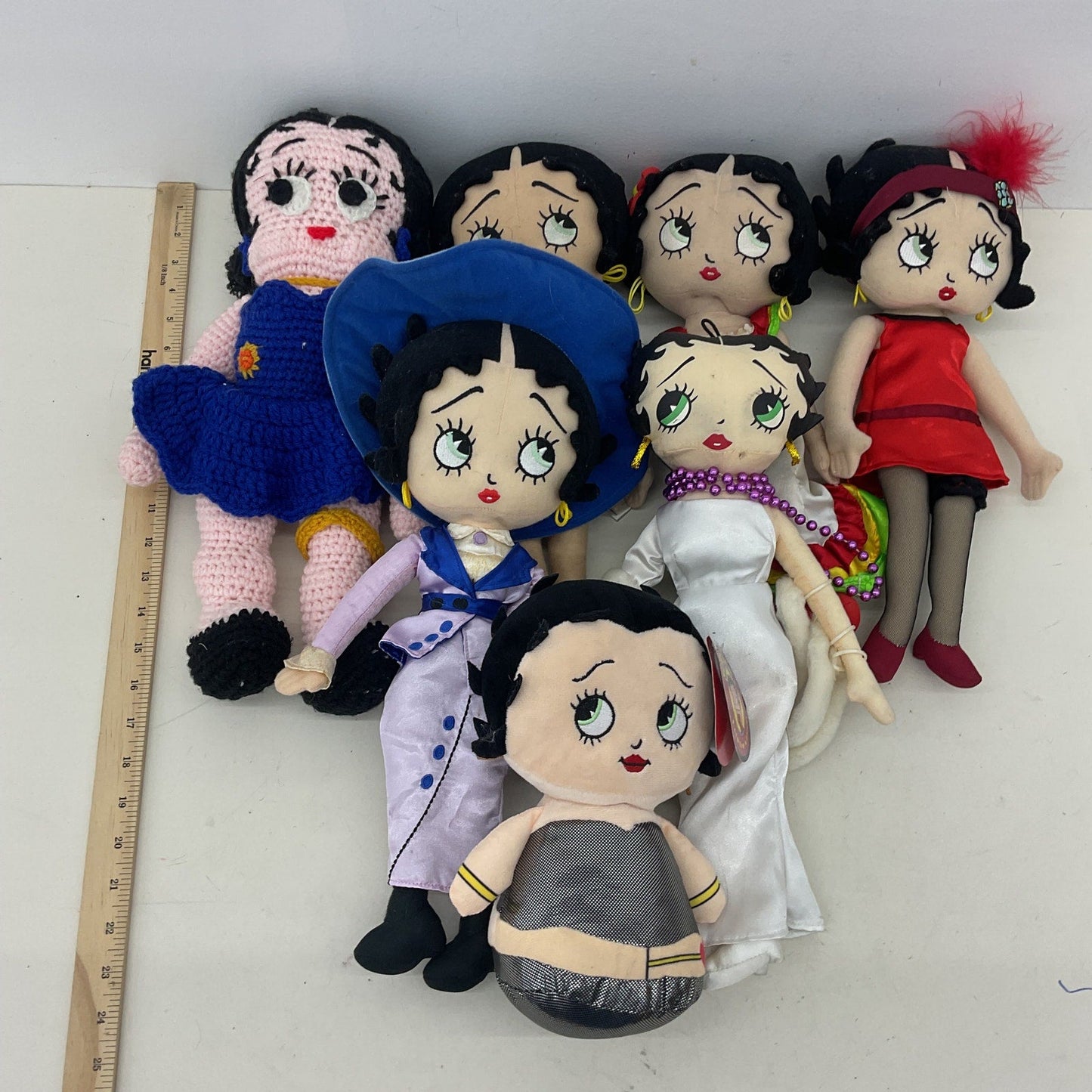 Preowned Mixed LOT Betty Boop Character Plush Dolls Stuffed Animals Crochet Knit - Warehouse Toys