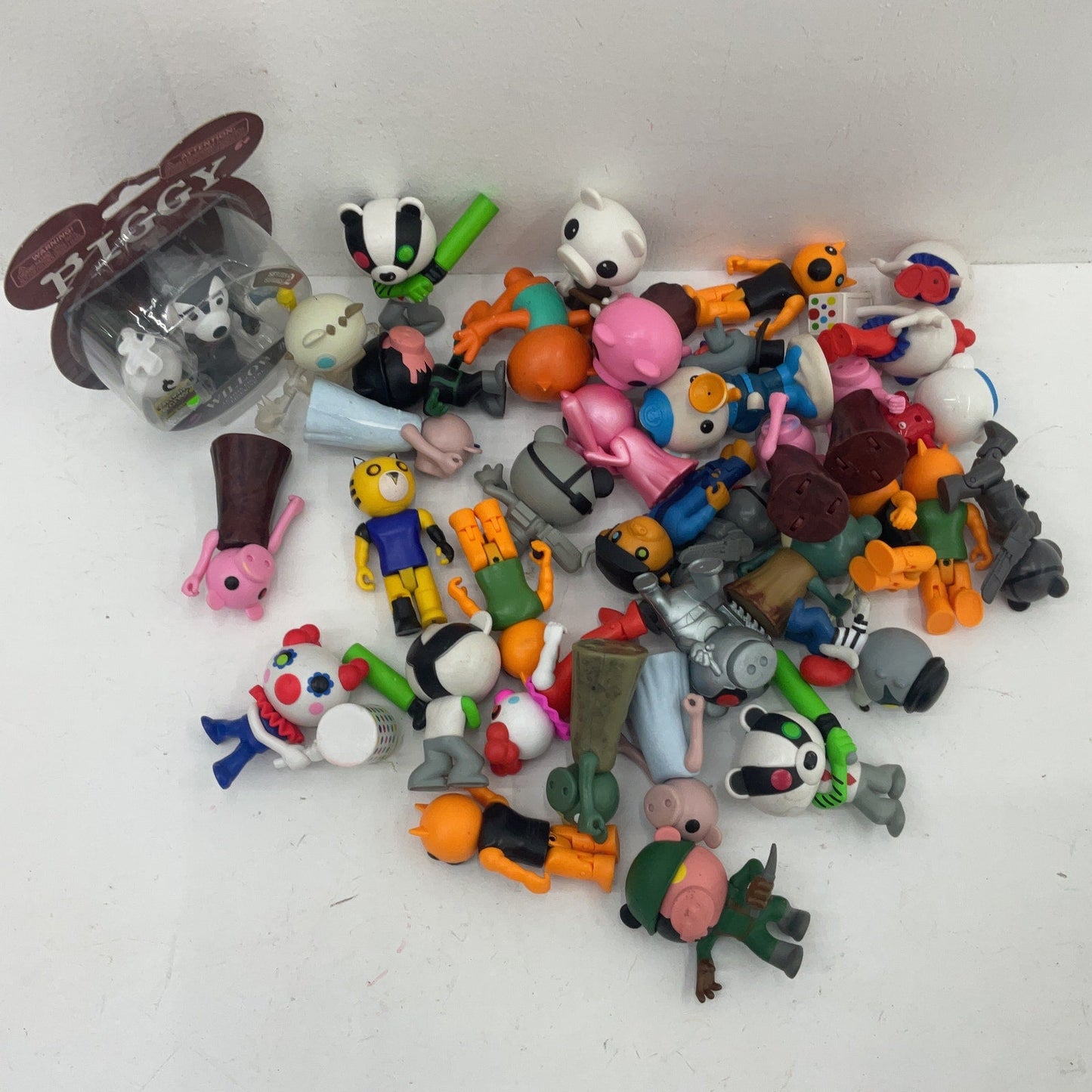 Preowned Mixed LOT Georgie Penny & Others Piggy Character Toys Figures - Warehouse Toys