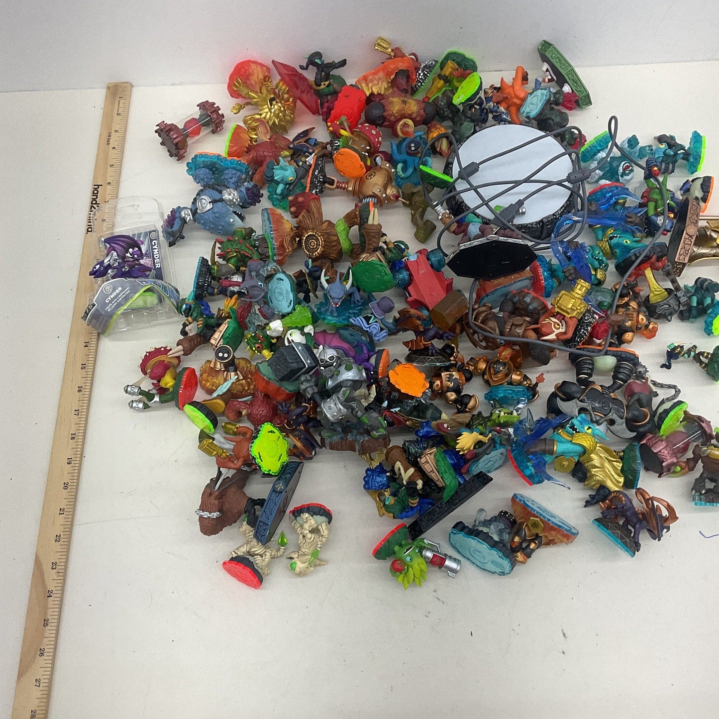 Preowned Mixed LOT Skylanders Video Game Toy Figures Accessories Portal 10 lbs - Warehouse Toys