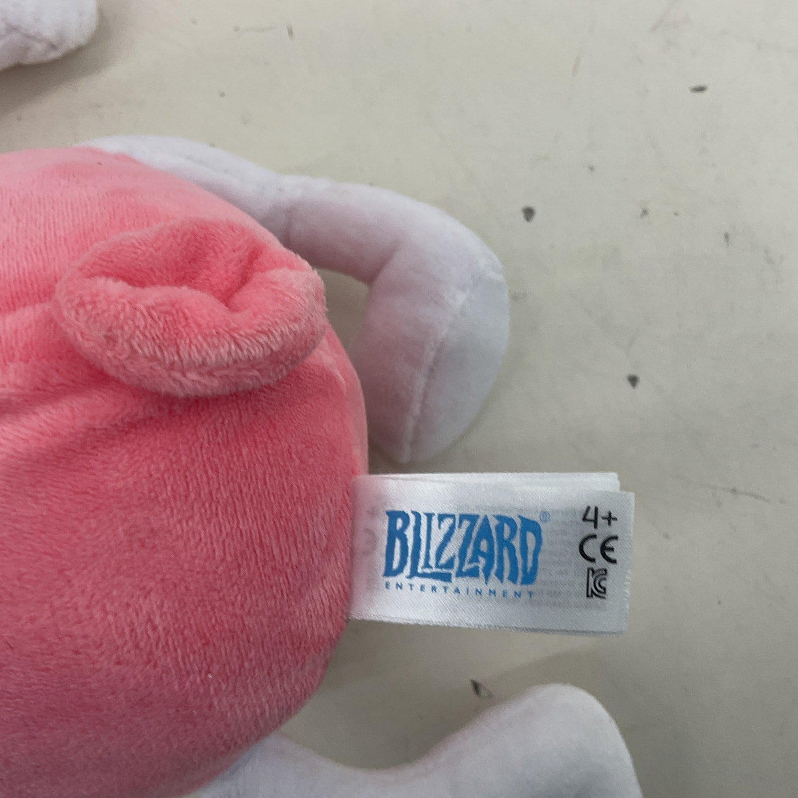 Preowned Mixed Stuffed Animals Blizzard Overwatch Yachemon Sequin Unicorn Cat - Warehouse Toys