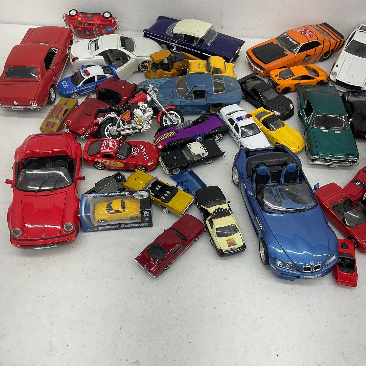 Preowned Others Diecast Toy Sport Race Luxury Cars Vehicles LOT 20 lbs Toys Mix - Warehouse Toys