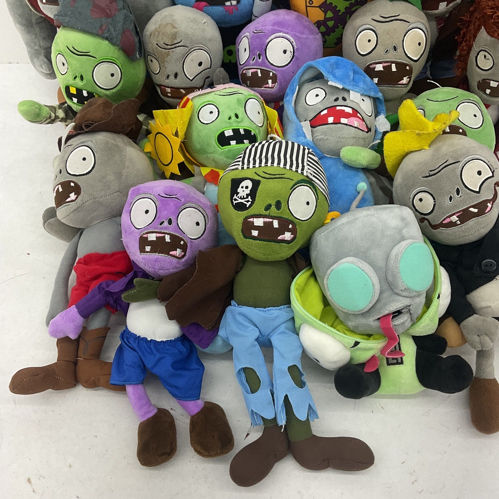 Preowned Plants Vs Zombies Plush Dolls Stuffed Animals LOT Toys Mixed - Warehouse Toys