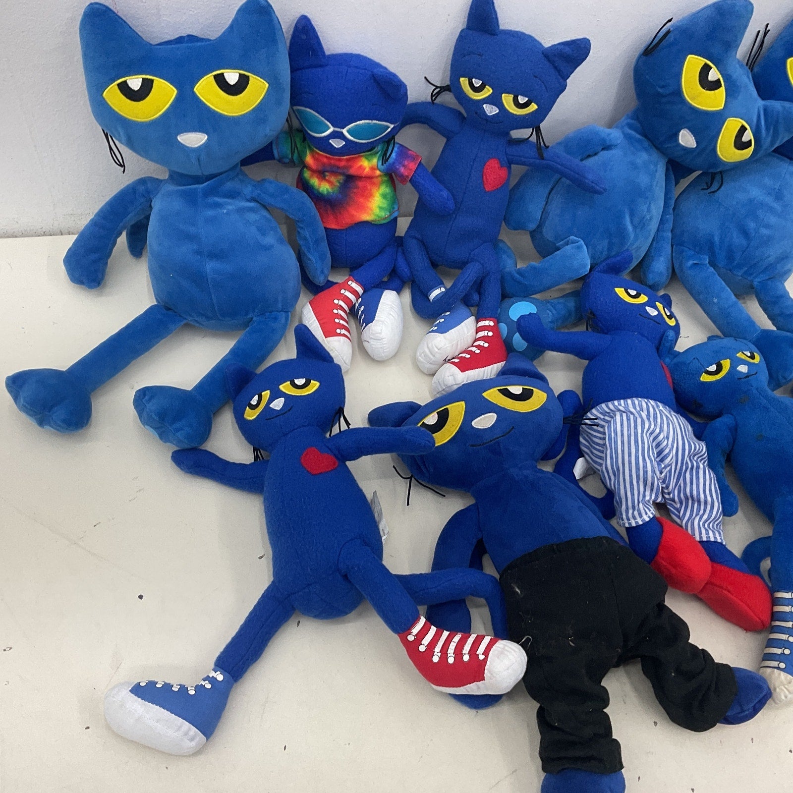 Preowned Plush Dolls LOT Pete the Cat Storybook Character Mixed Designs Sizes - Warehouse Toys