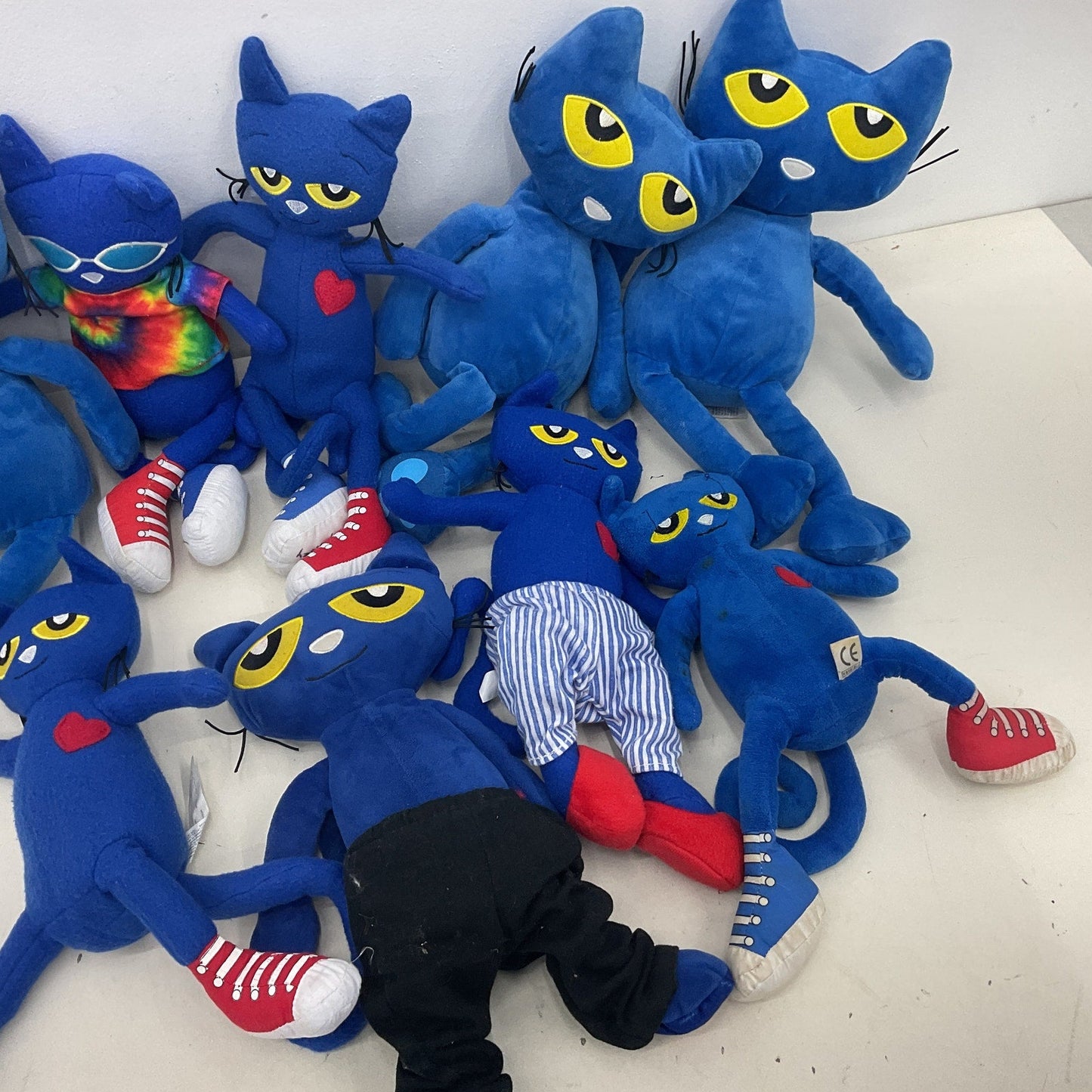 Preowned Plush Dolls LOT Pete the Cat Storybook Character Mixed Designs Sizes - Warehouse Toys