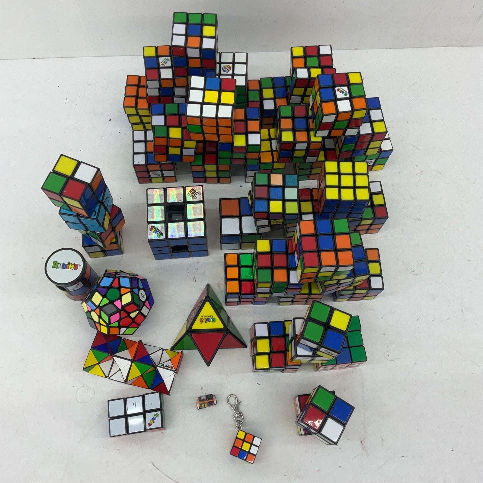 Preowned Rubik's Cube Others Brain Teasers Puzzles Puzzle Twist Cubes LOT 10 lbs - Warehouse Toys