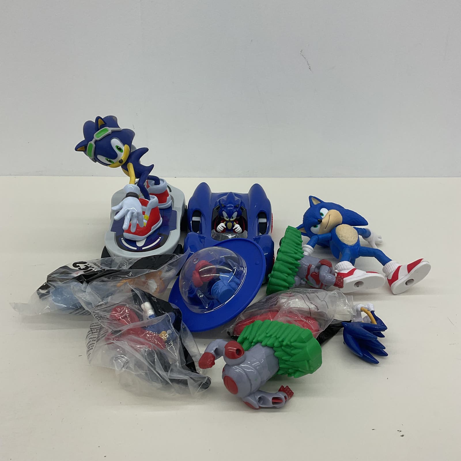 Preowned SEGA Sonic the Hedgehog Happy Meal Toy Action Figures Loose Used - Warehouse Toys