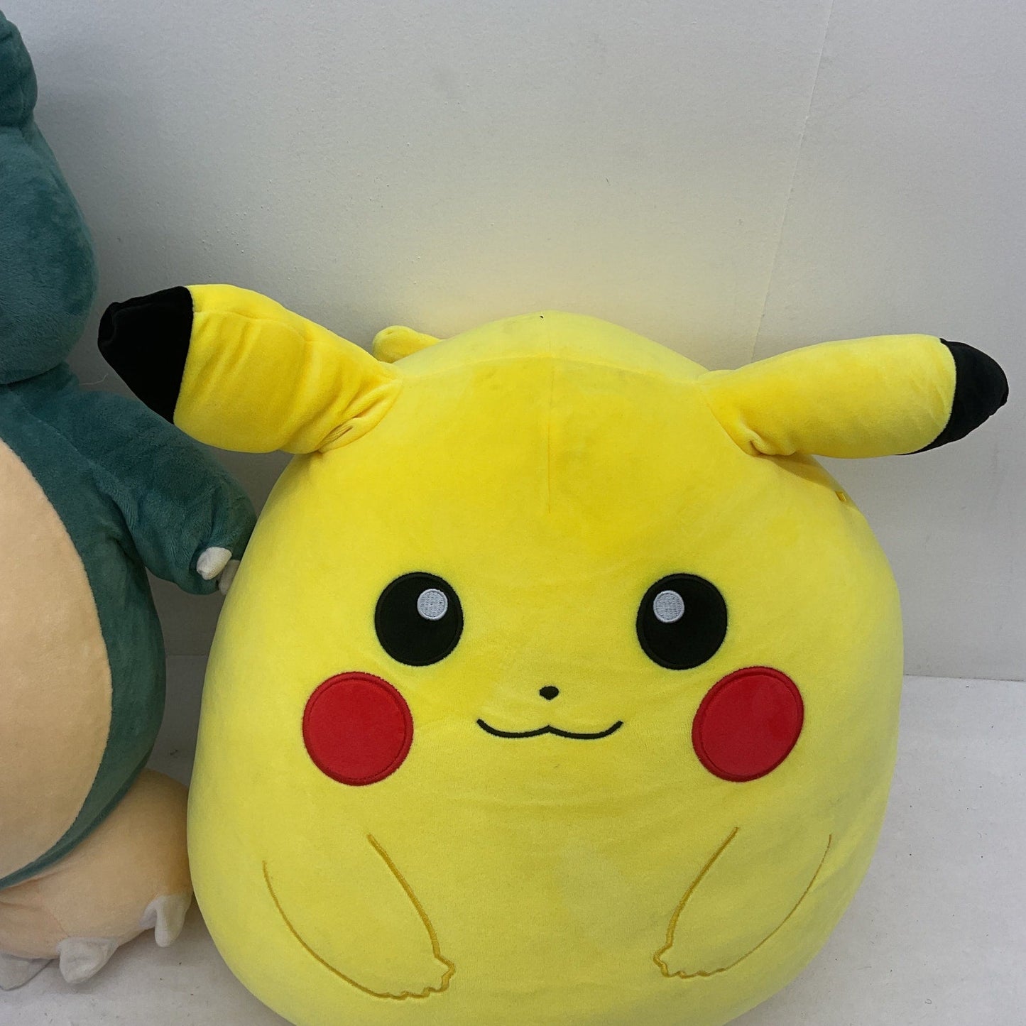 Preowned Snorlax & Pikachu Large Sized Pokemon Stuffed Animals LOT of 2 - Warehouse Toys