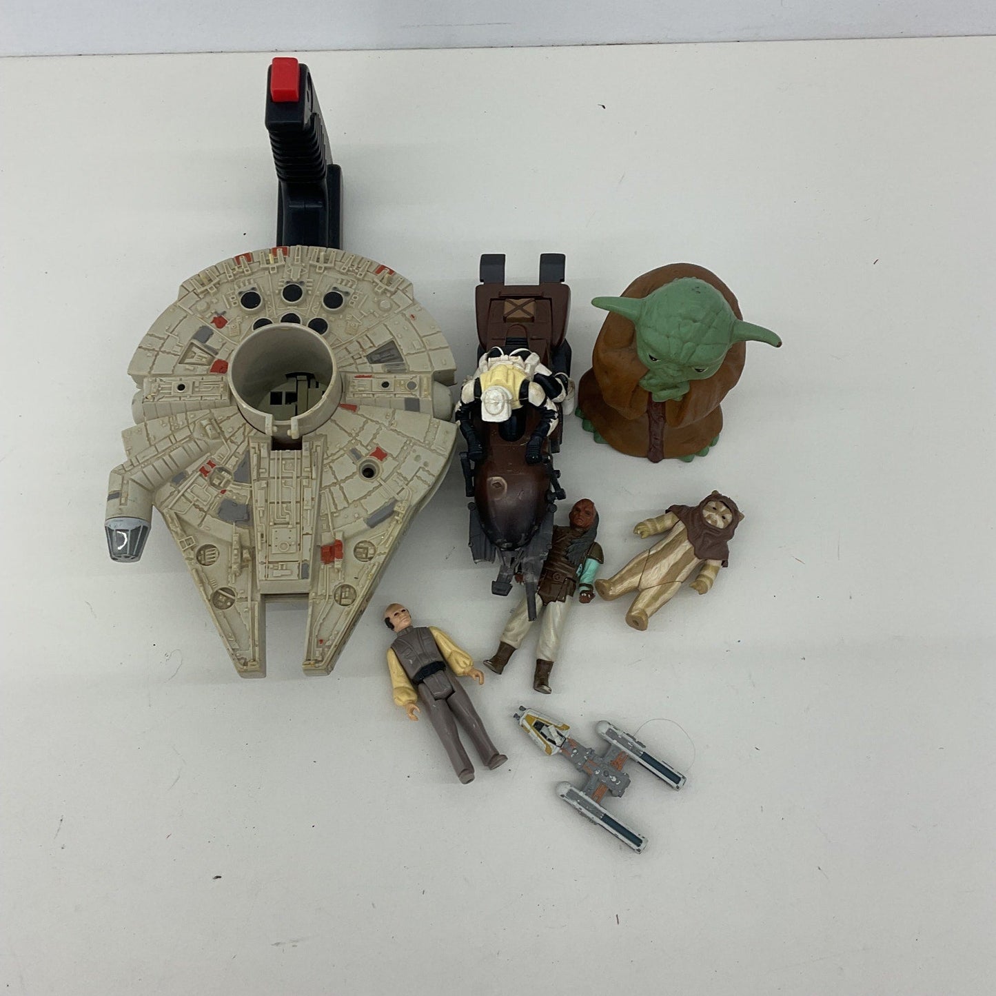 Preowned Star Wars Action Figure Collection Mixed Loose Millennium Falcon Yoda - Warehouse Toys