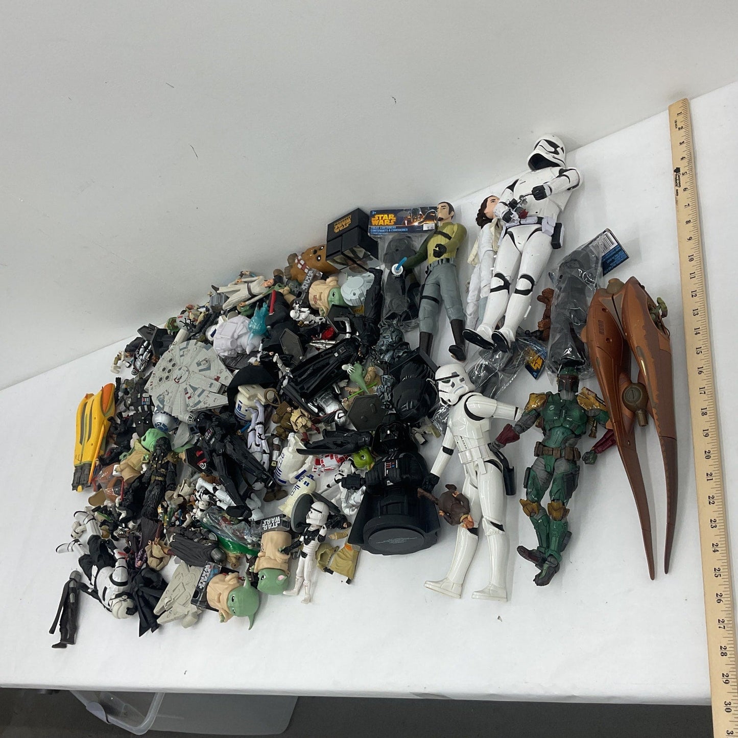 Preowned Star Wars Action Figure Collection Toys Figures LOT 20 lbs Mixed Random - Warehouse Toys