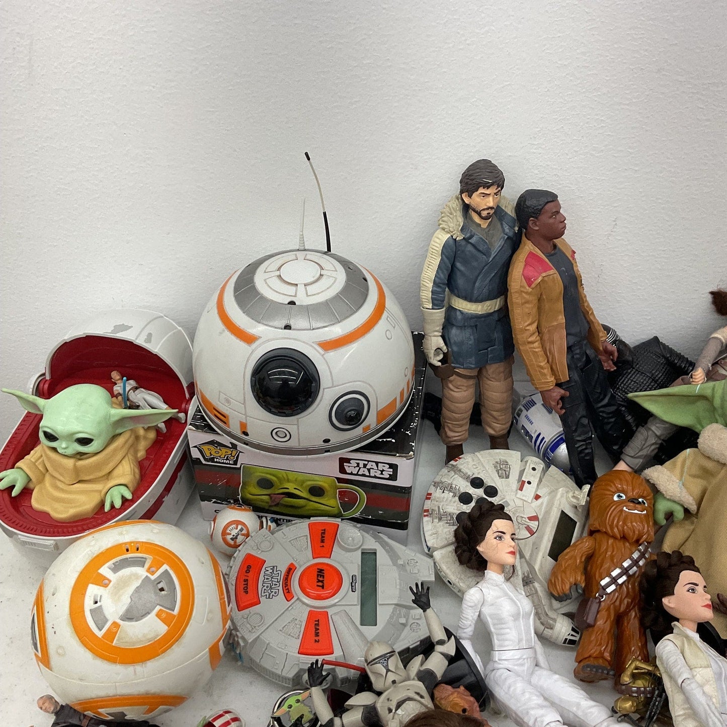 Preowned Star Wars Action Figure Collection Toys Figures LOT 25 lbs BB8 Grogu - Warehouse Toys