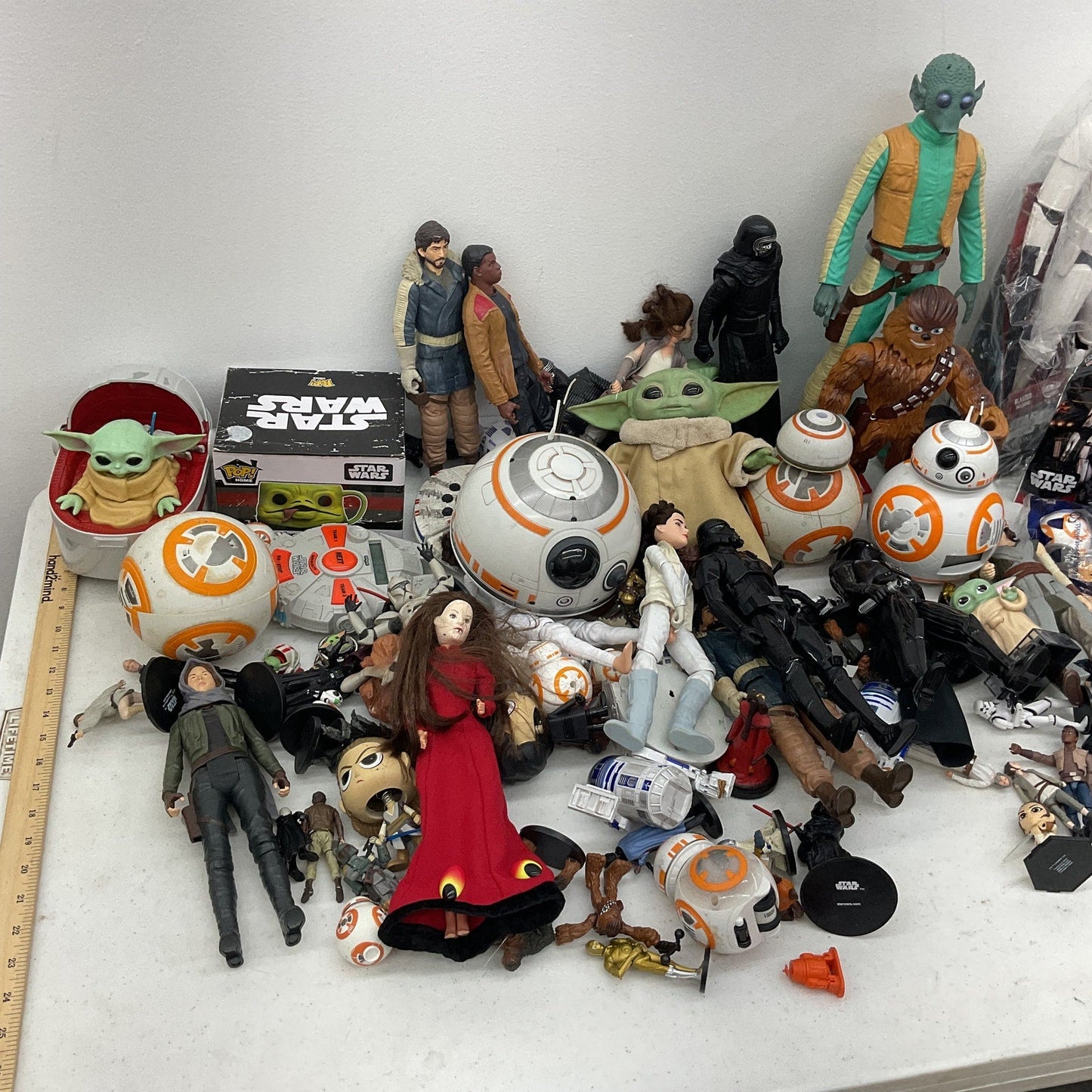 Preowned Star Wars Action Figure Collection Toys Figures LOT 25 lbs BB8 Grogu - Warehouse Toys