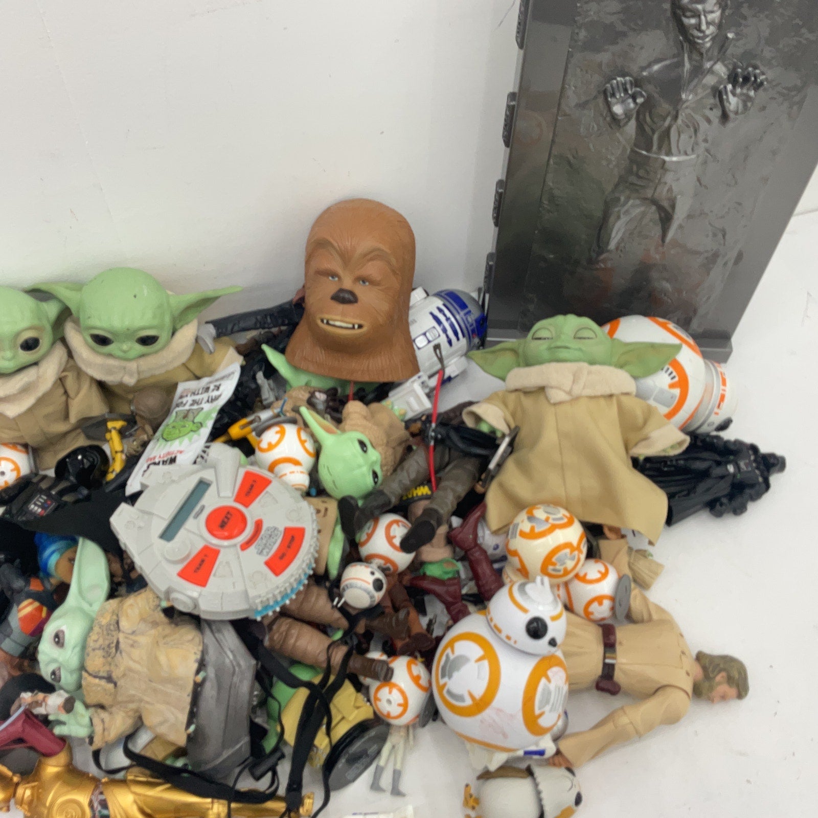 Preowned Star Wars Action Figure Collection Toys Figures LOT 25 lbs Mixed Random - Warehouse Toys