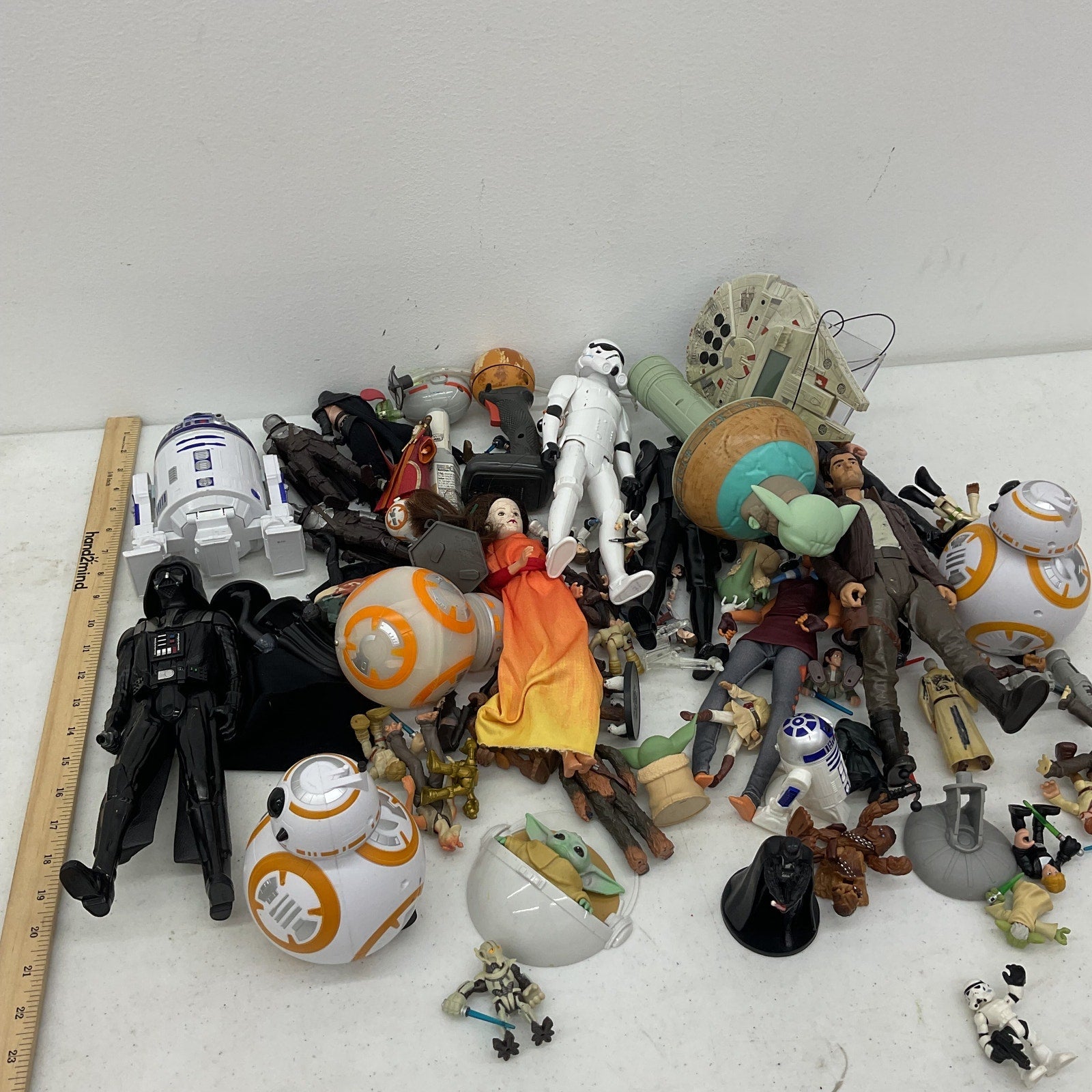 Preowned Star Wars Action Figure Collection Toys Figures LOT Droids Grogu 10 lbs - Warehouse Toys