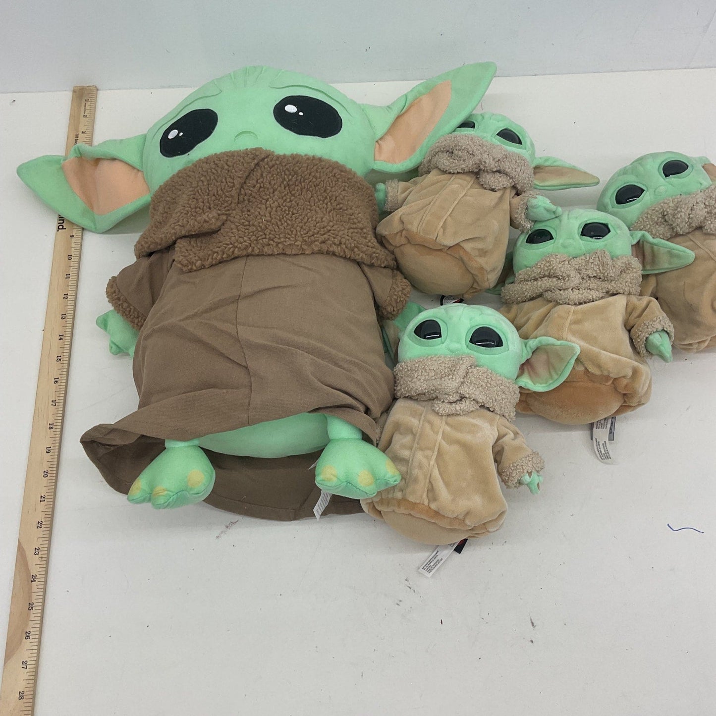 Preowned Star Wars Multicolor Plush Toys LOT Baby Grogu Mandalorian Yoda Dolls - Warehouse Toys