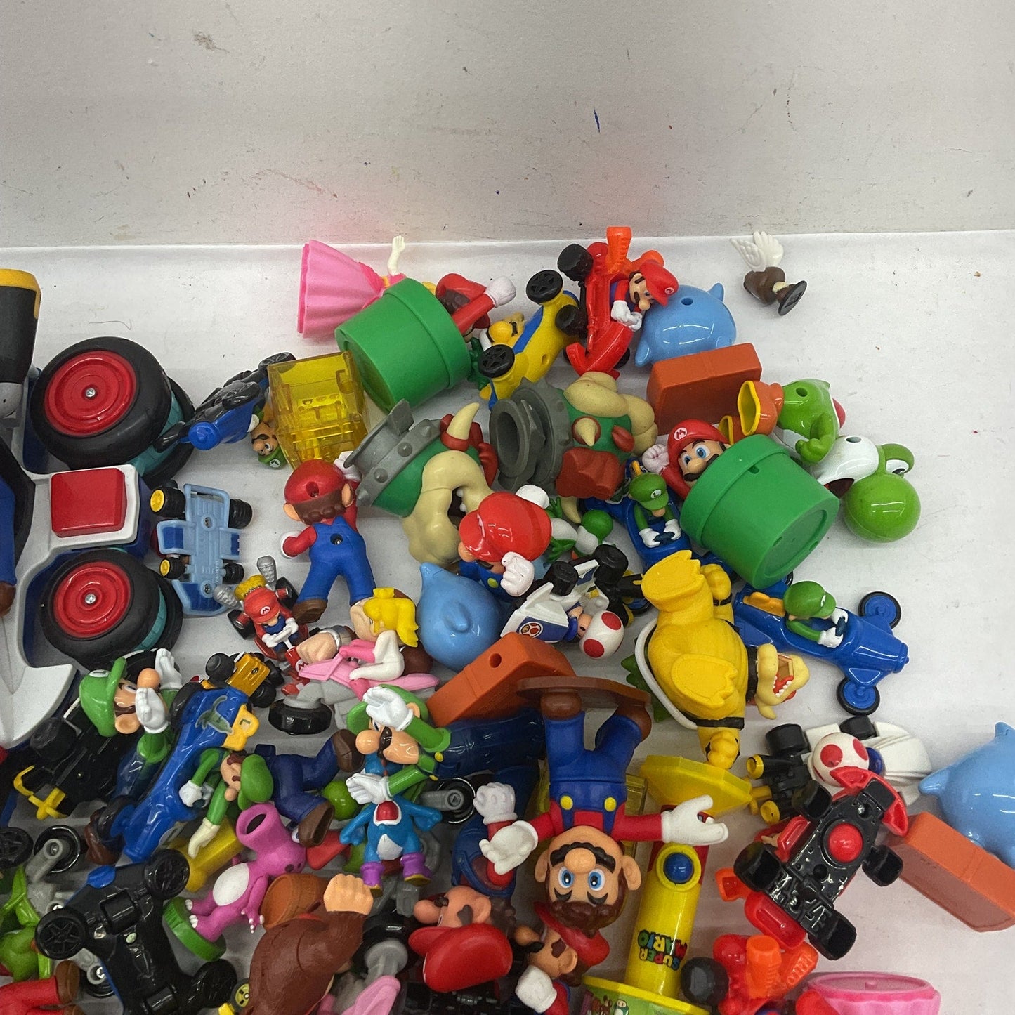 Preowned Super Mario Kart Action Figures Vehicles Toys Accessories LOT 7 lbs - Warehouse Toys