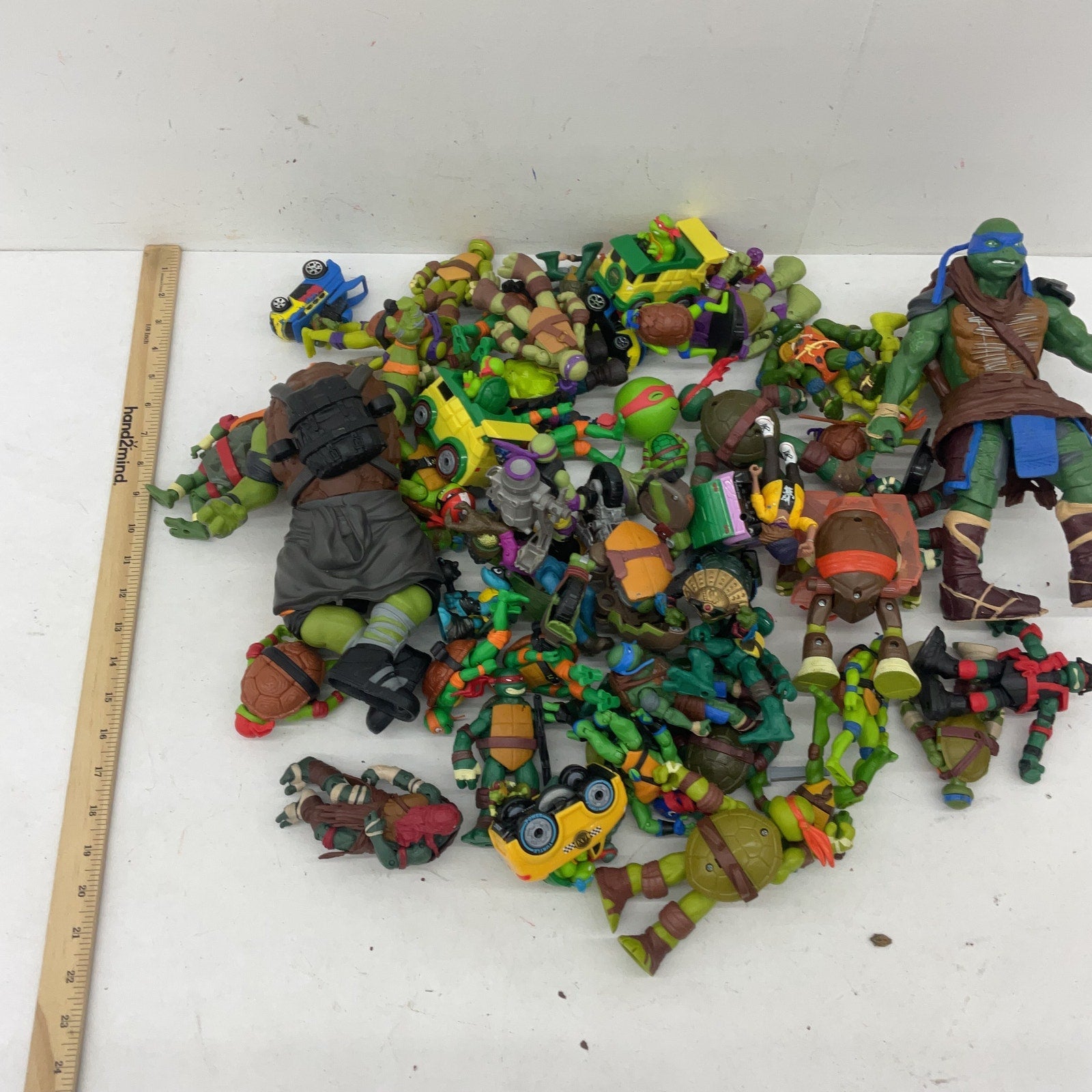 Preowned TMNT Action Figure Collection Ninja Turtles LOT 10 lbs Toys Vehicles - Warehouse Toys