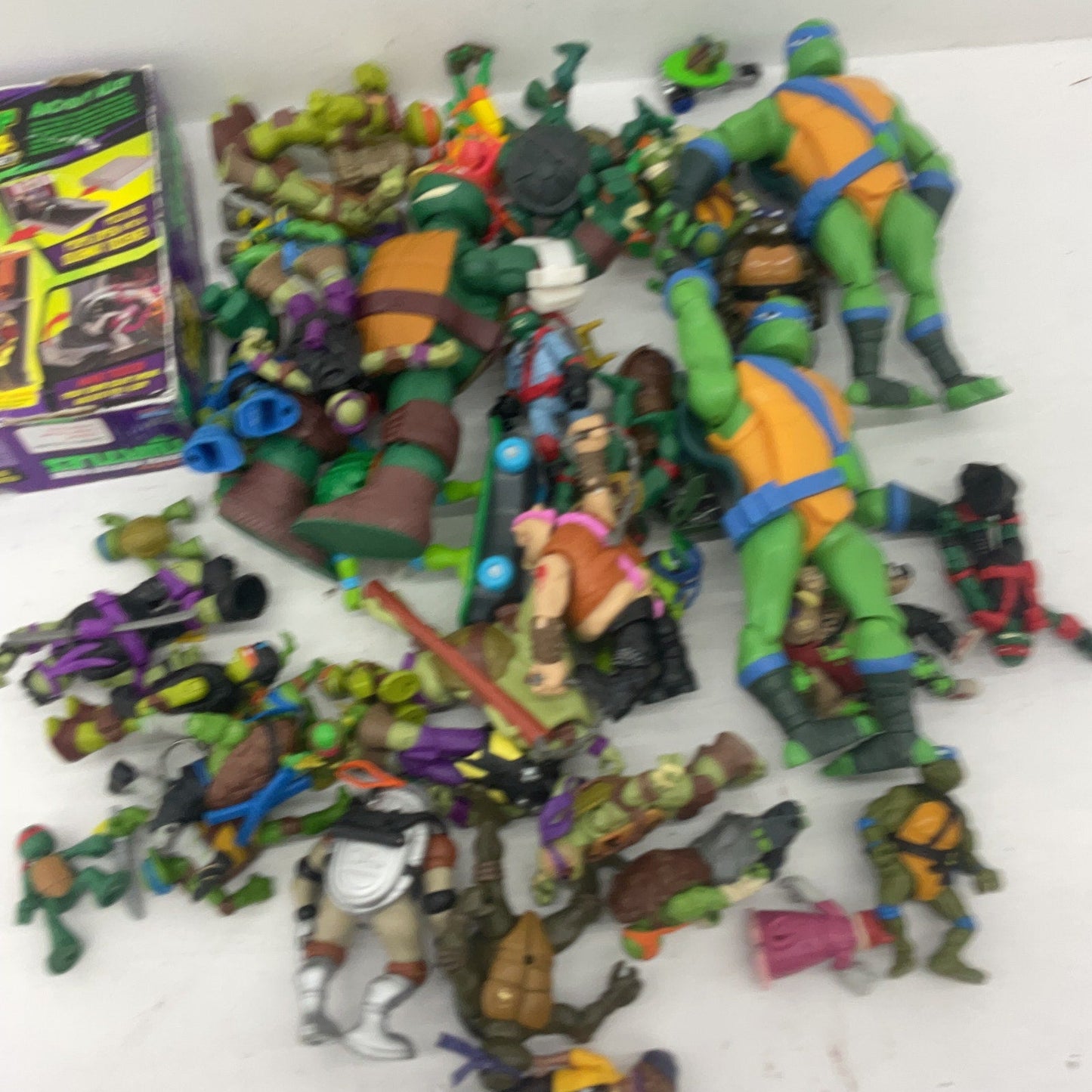 Preowned TMNT Action Figure Collection Ninja Turtles LOT Toys Vehicles 10 lbs - Warehouse Toys