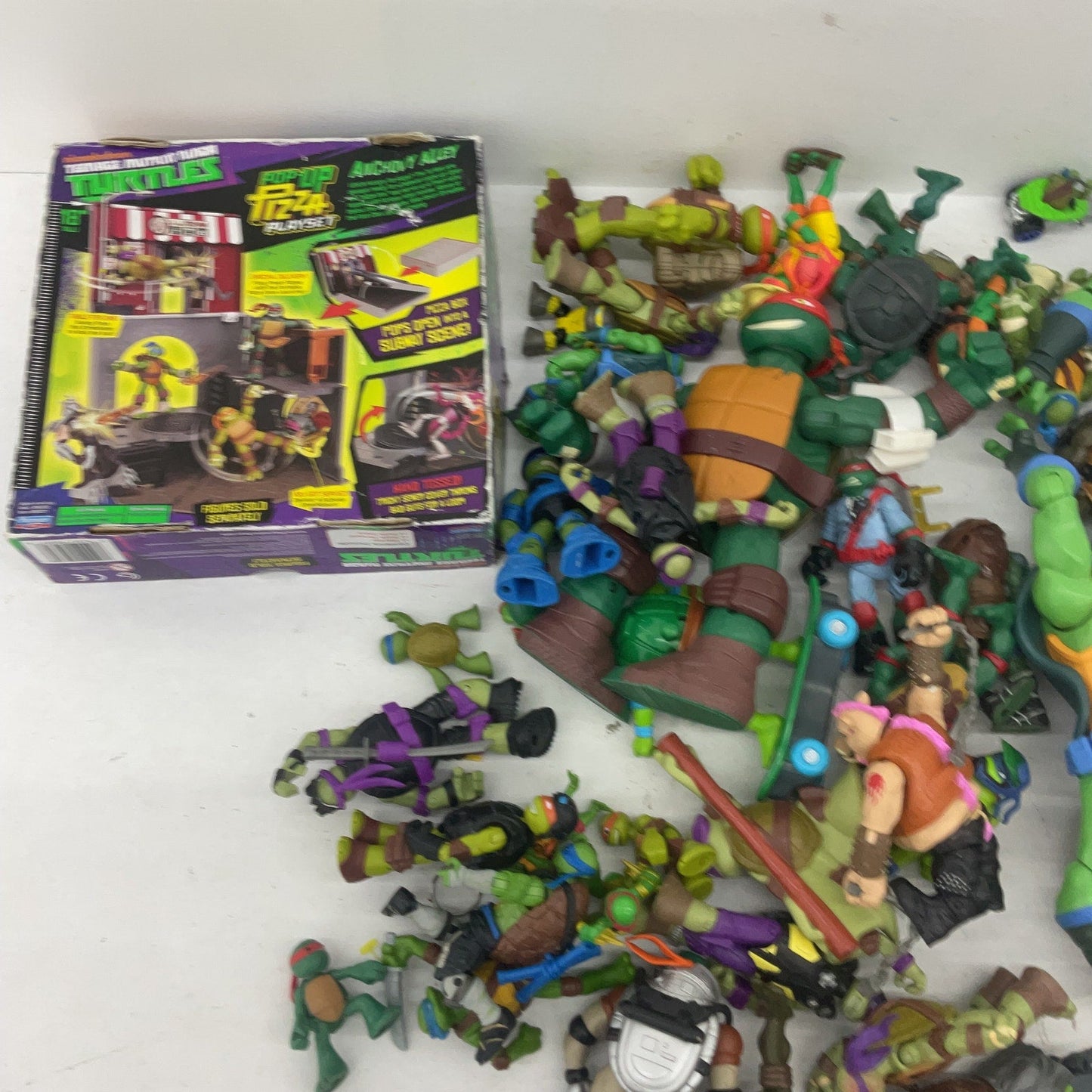 Preowned TMNT Action Figure Collection Ninja Turtles LOT Toys Vehicles 10 lbs - Warehouse Toys