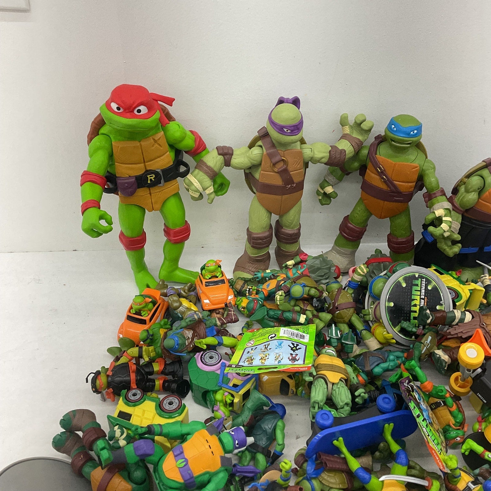 Preowned TMNT Action Figure Collection Ninja Turtles LOT Toys Vehicles - Warehouse Toys